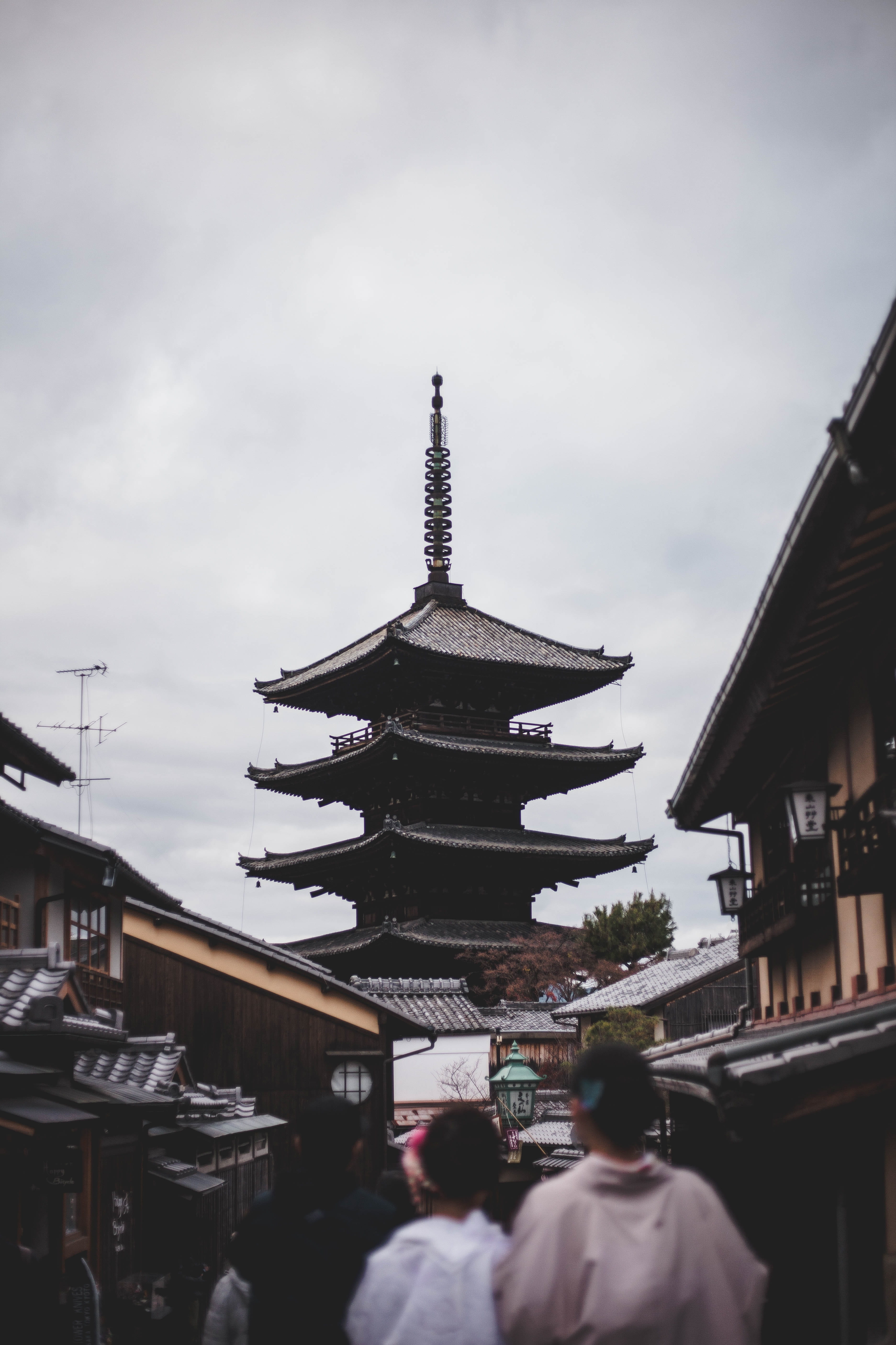 person, nature, adult, men, pagoda, belief, architecture, 5K, asia, temple, cloud - sky, brown, sky, place of worship, city, town, cloudy, built structure, Phone HD Wallpaper