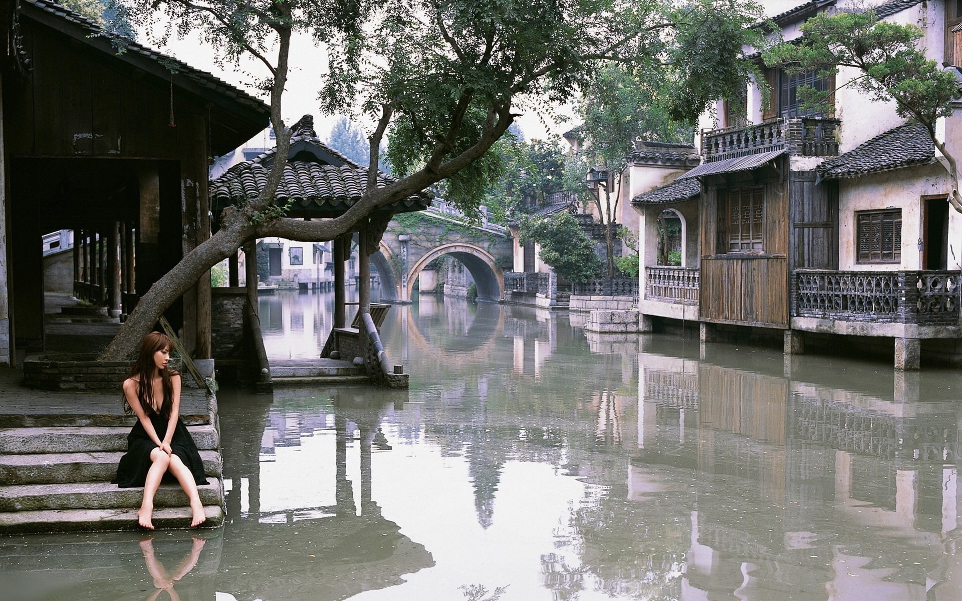 reflection, tree, nature, adult, day, 1080P, building, flood town arch river japan japanese, architecture, outdoors, water, one person, waterfront, women, HD Wallpaper