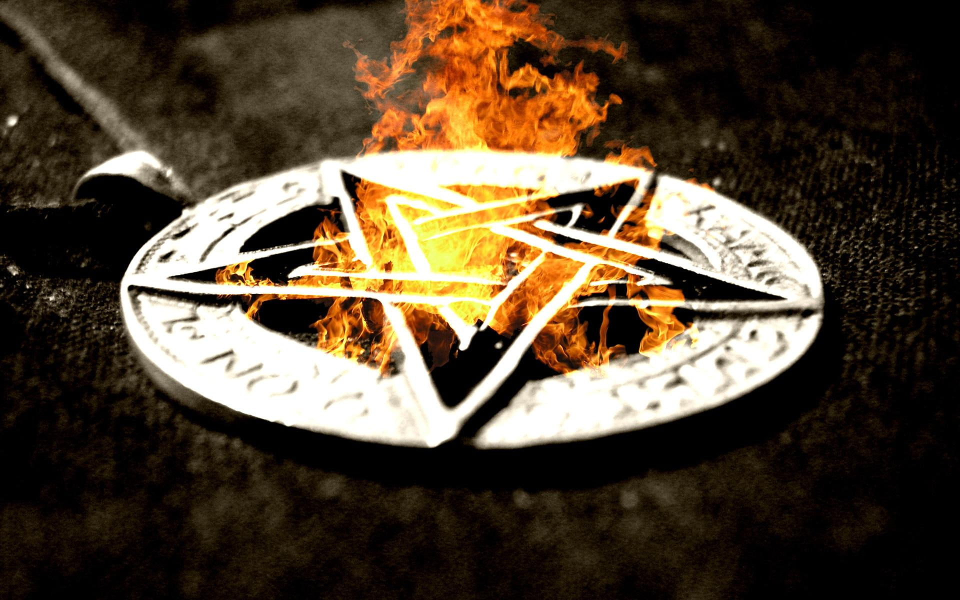 selective focus, Satan, communication, fire - natural phenomenon, motion, sign, metal, Evil, burning, Dark, night, no people, pentagram, close-up, outdoors, HD Wallpaper