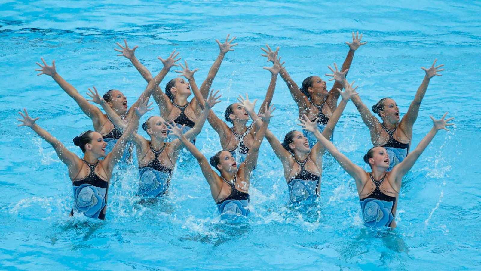 arms raised, motion, sport, 720P, swimming, body part, natacion, teenager, blue, piscina, group of people, human arm, group, swimming pool, healthy lifestyle, HD Wallpaper