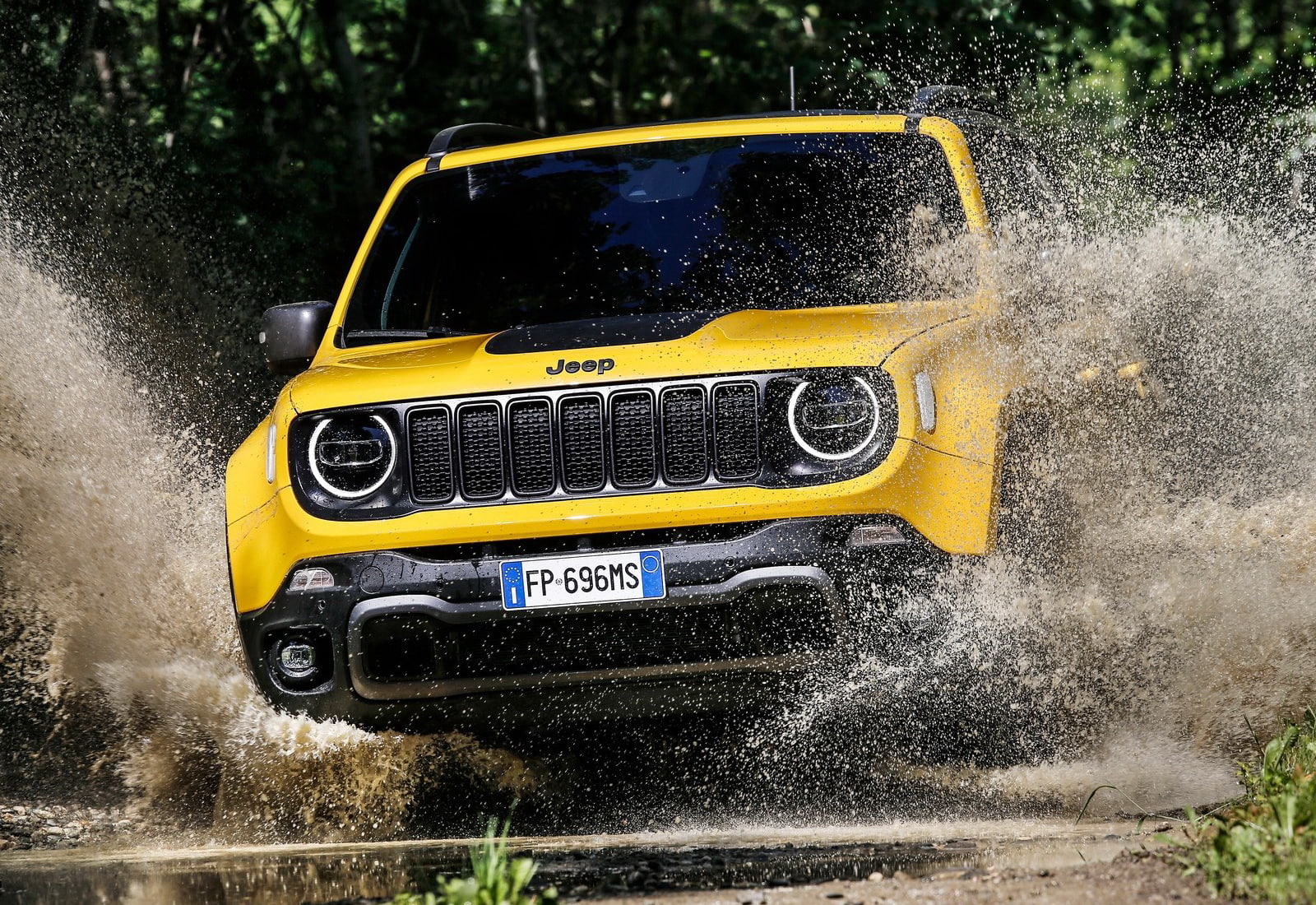 transportation, land vehicle, renegade, day, nature, water, jeep, motor vehicle, car, splashing, motion, yellow, spraying, 720P, wet, speed, mode of transportation, HD Wallpaper