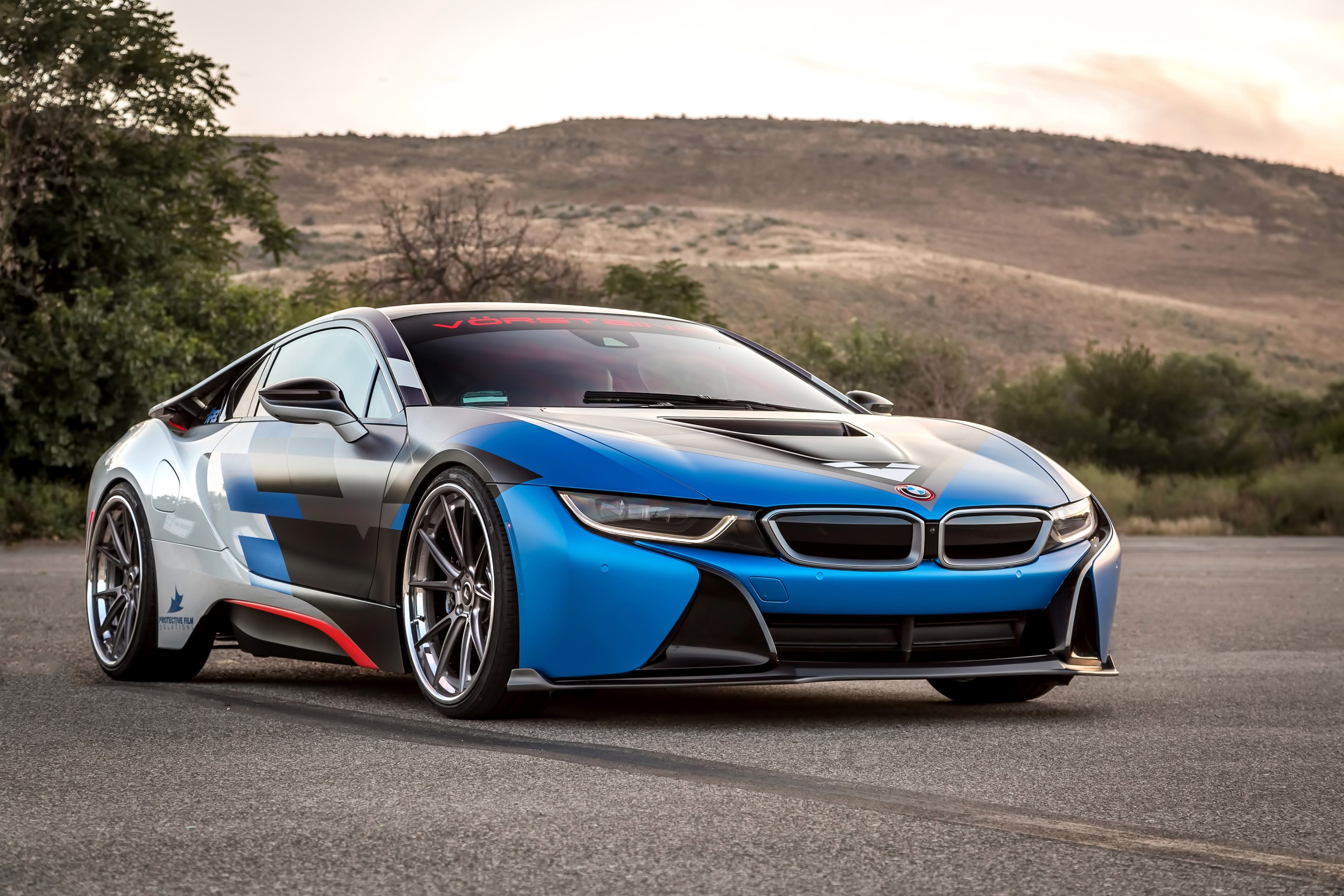 day, land vehicle, luxury, chrome, sunlight, nature, bmw i8 4k picture image, motor vehicle, sports car, outdoors, car, wealth, blue, stationary, land, HD Wallpaper