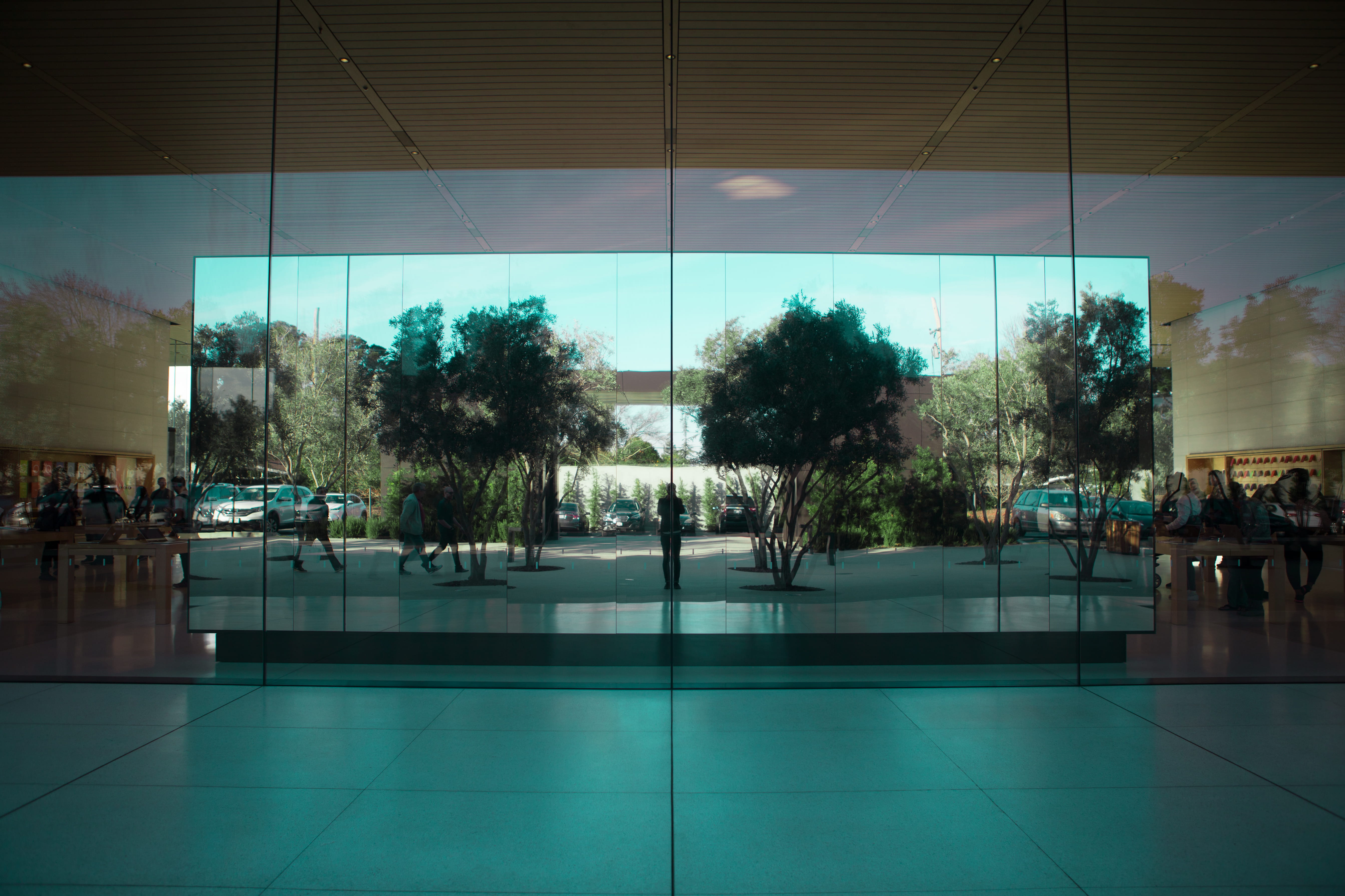 glass - material, swimming pool, no people, flooring, cupertino, modern, reflection, tile, indoors, apple, built structure, luxury, tiled floor, nature, HD Wallpaper