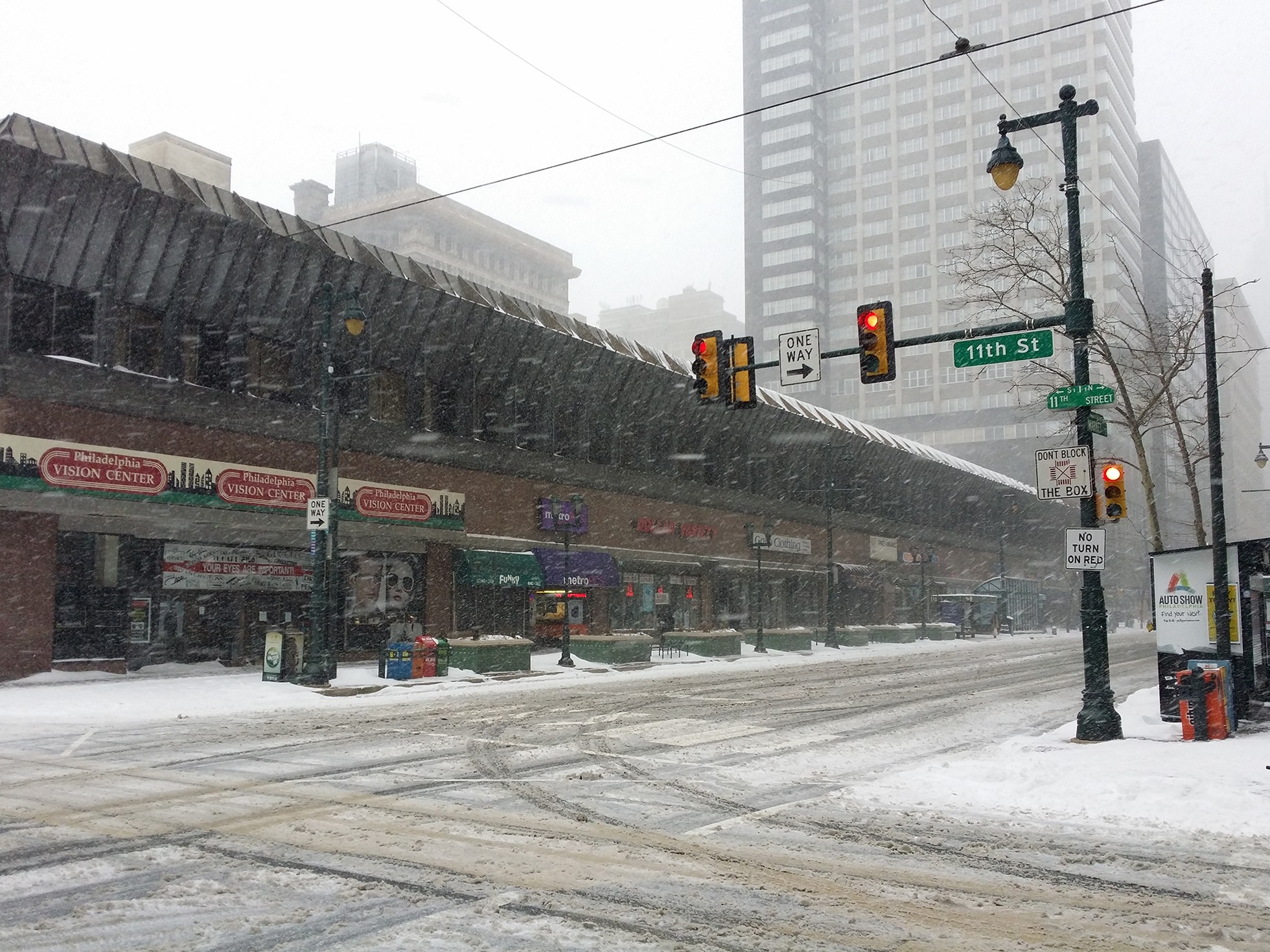 downtown, guidance, transportation, nature, built structure, street, day, building exterior, urban, incidental people, city, outdoors, snowing, cold temperature, HD Wallpaper