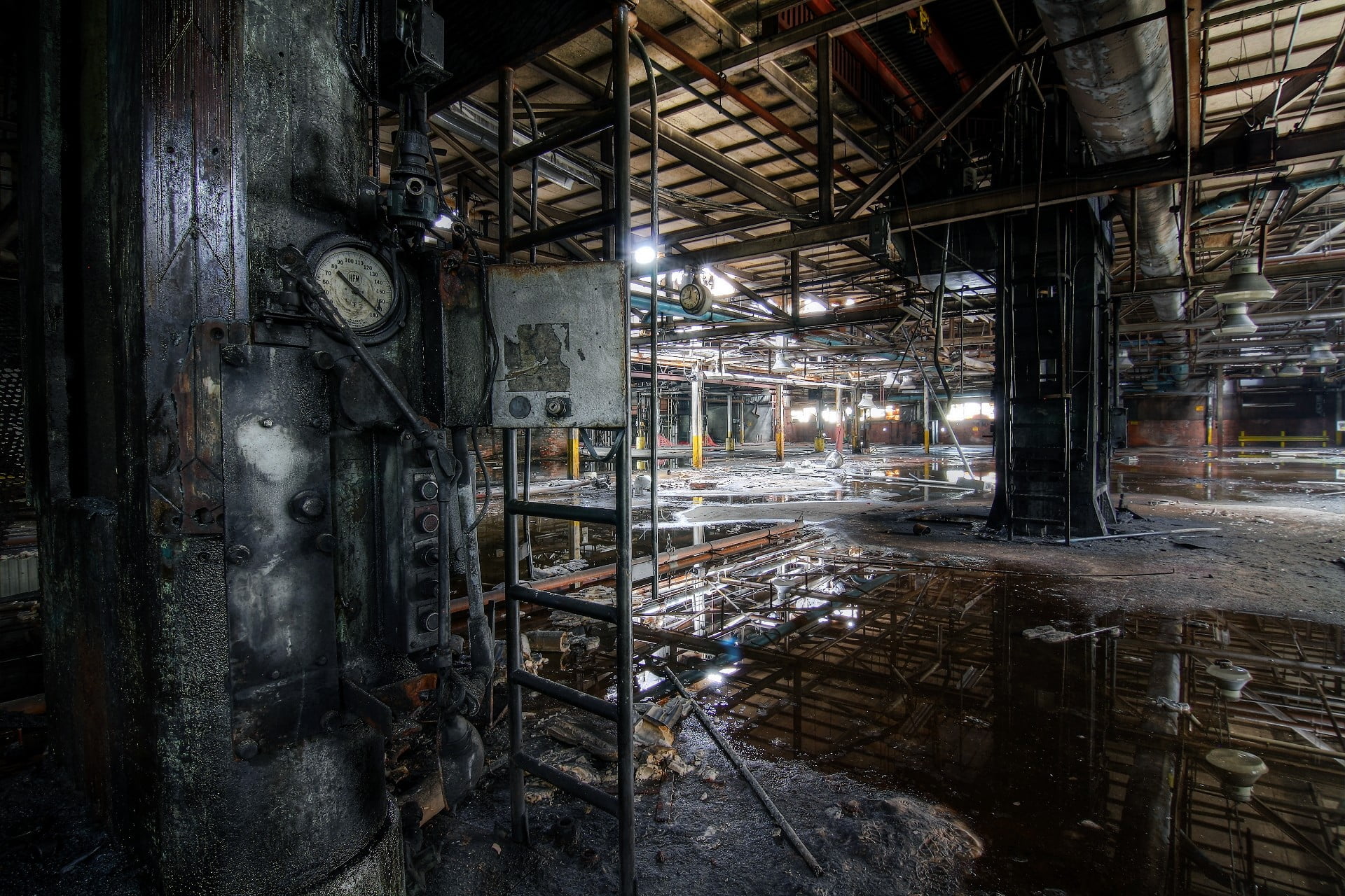 ruin, metal, built structure, abandoned, cabinet, weathered, history, metal industry, building, run-down, architecture, bad condition, display, decline, HD Wallpaper