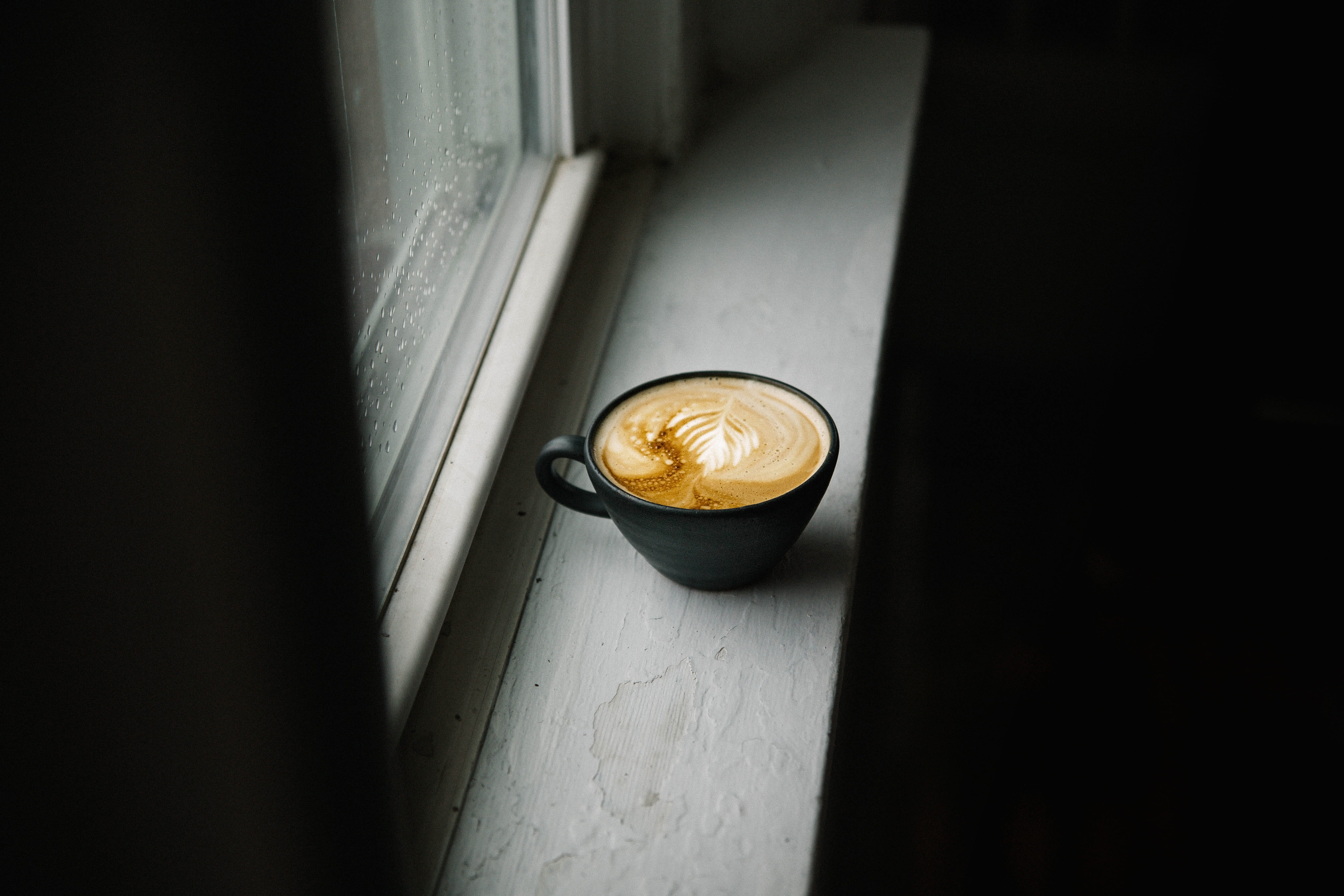 coin, cup, freshness, citrus fruit, beverage, bread, directly above, latte, bun, table, color, gold, cappuccino, food, finance, selective, indoors, coffee cup, HD Wallpaper