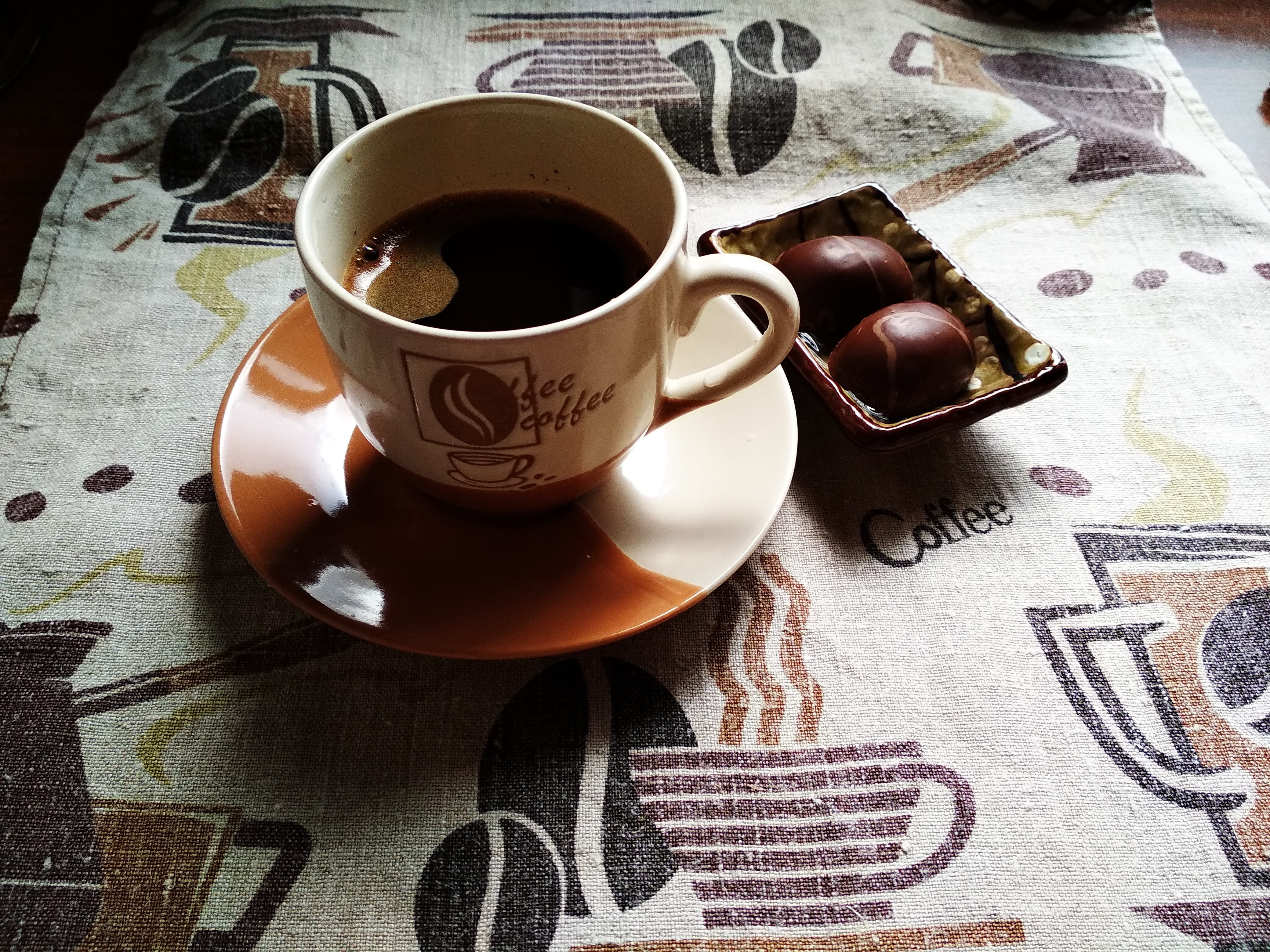 food and drink, refreshment, cup, tea, mood, comfort, coffee cup, hot drink, still life, crockery, tea cup, table, coffeemania, drink, breakfast, coffee - drink, HD Wallpaper