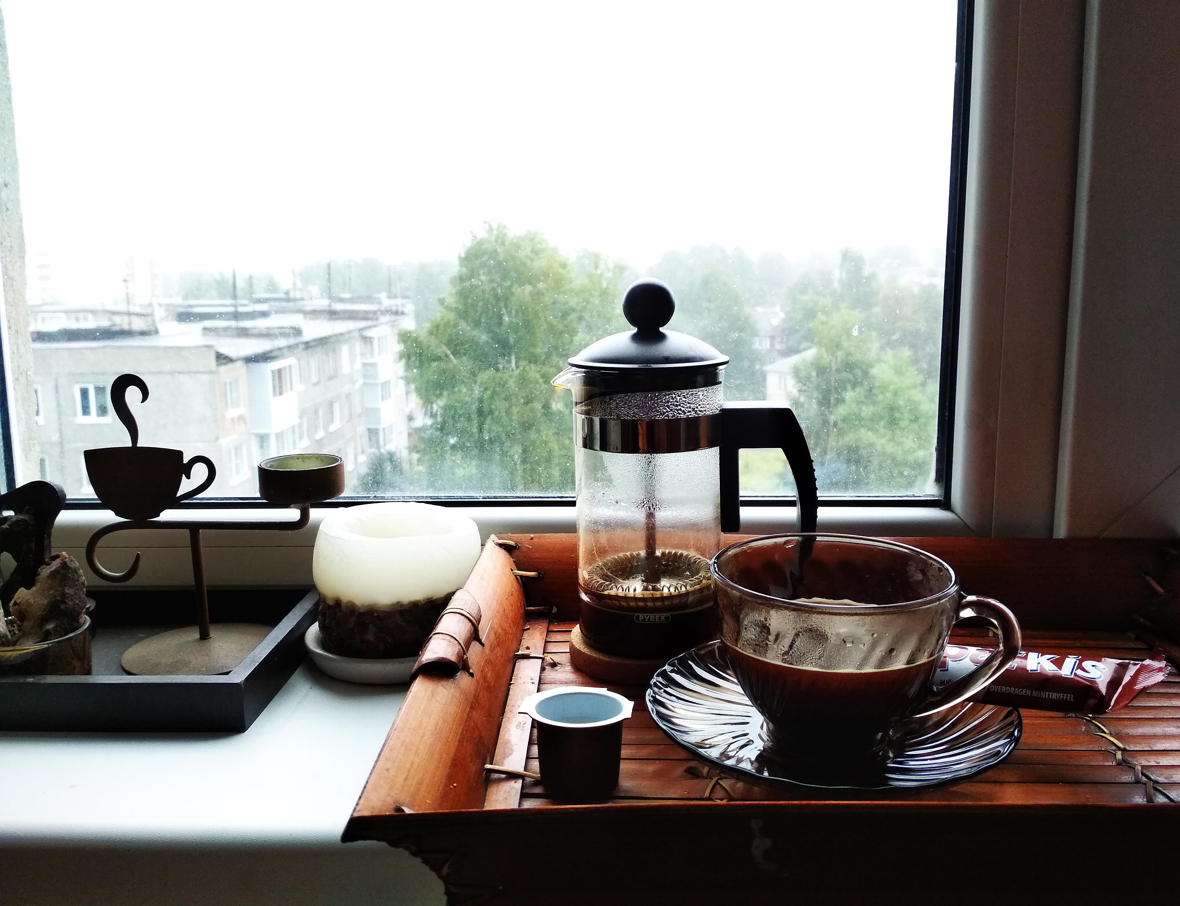 tea, cup, mood, electric lamp, day, still life, drink, table, tea cup, coffee, glass - material, comfort, freshness, household equipment, morning, kitchen, HD Wallpaper