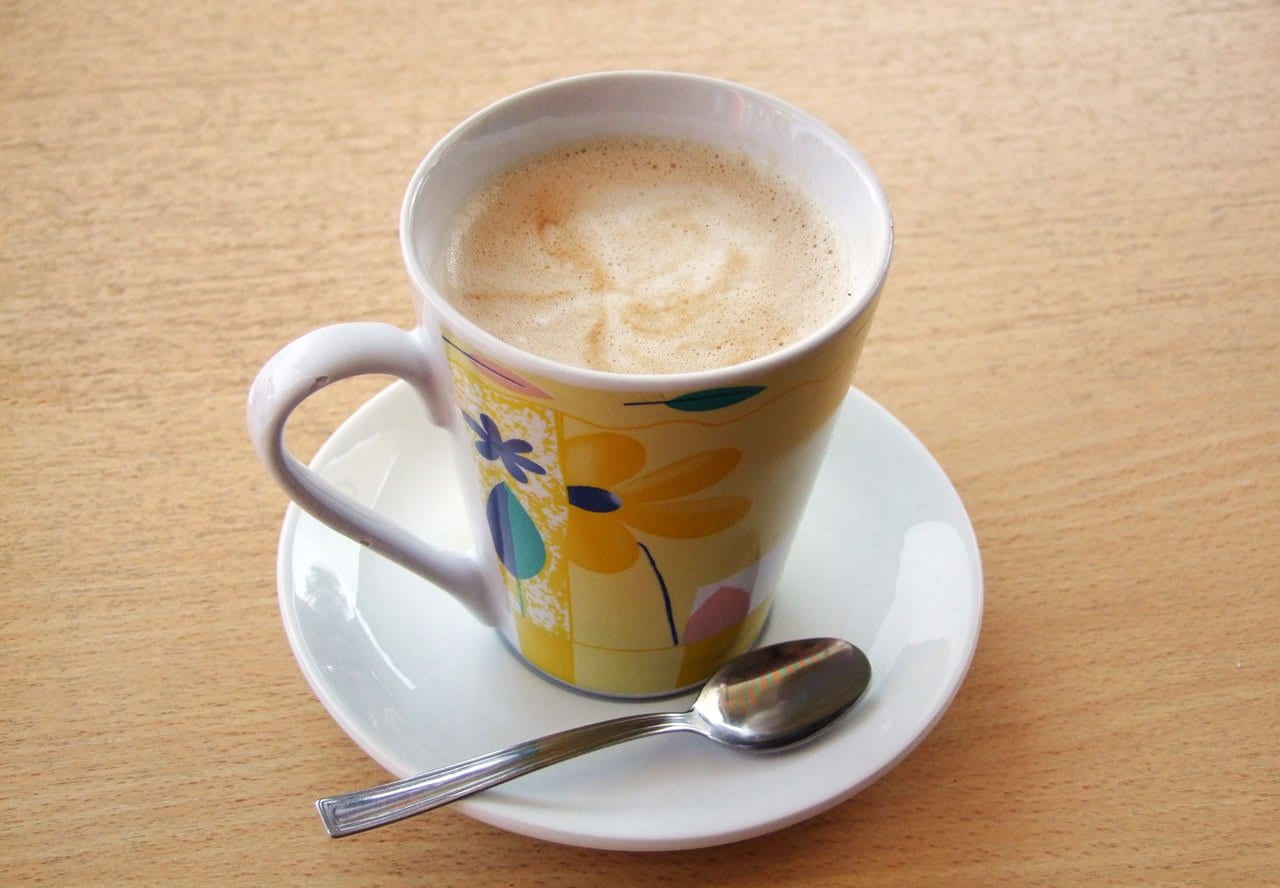 cup, table, no people, hot drink, floral, coffee - drink, breakfast, frothy drink, ceramic, mug, daughter, beautiful, indoors, kitchen utensil, tea cup, HD Wallpaper