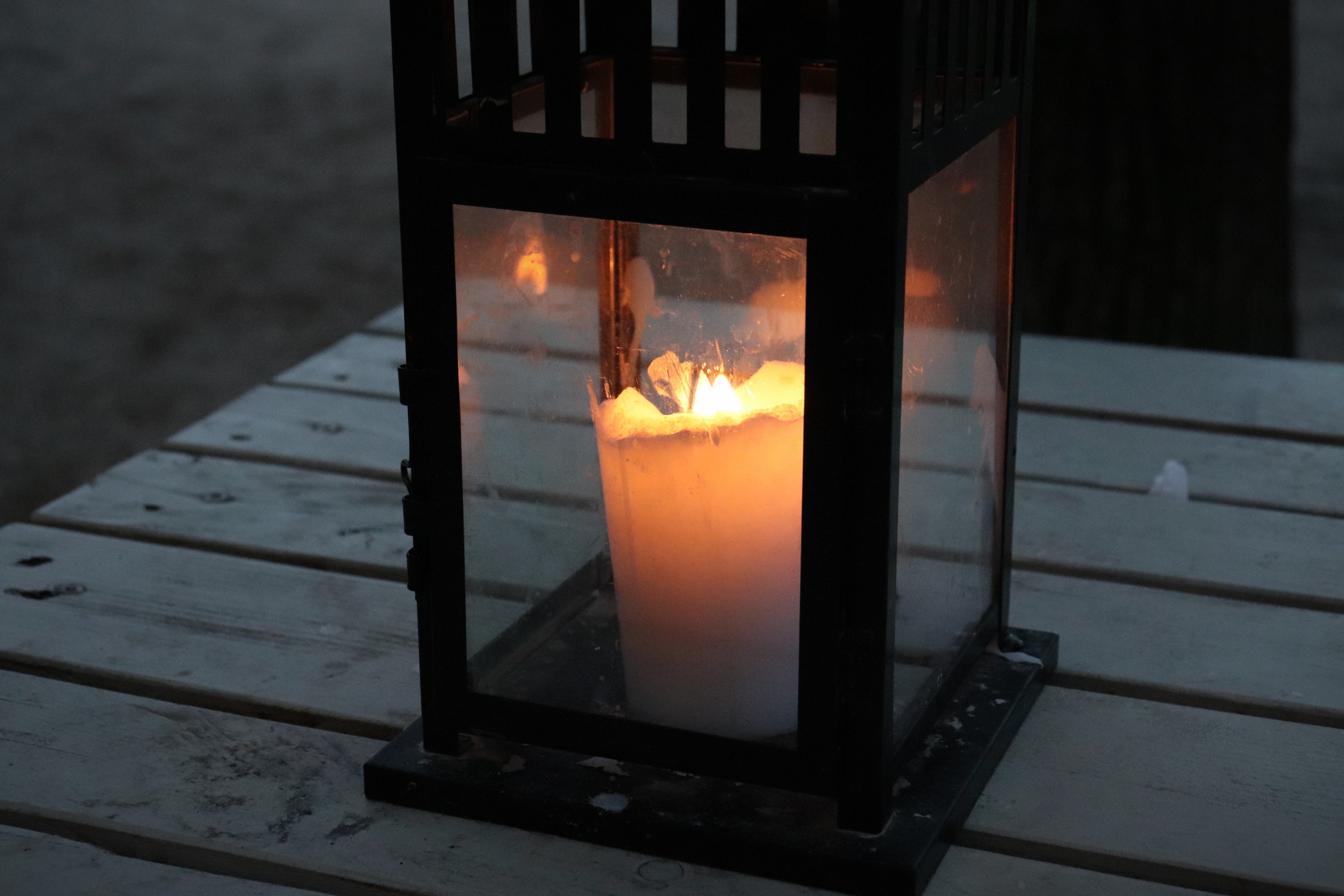 melting, tea light, lighting equipment, wood - material, christmas decoration, outdoor, glass - material, table, nature, flame, transparent, 5K, electric lamp, HD Wallpaper