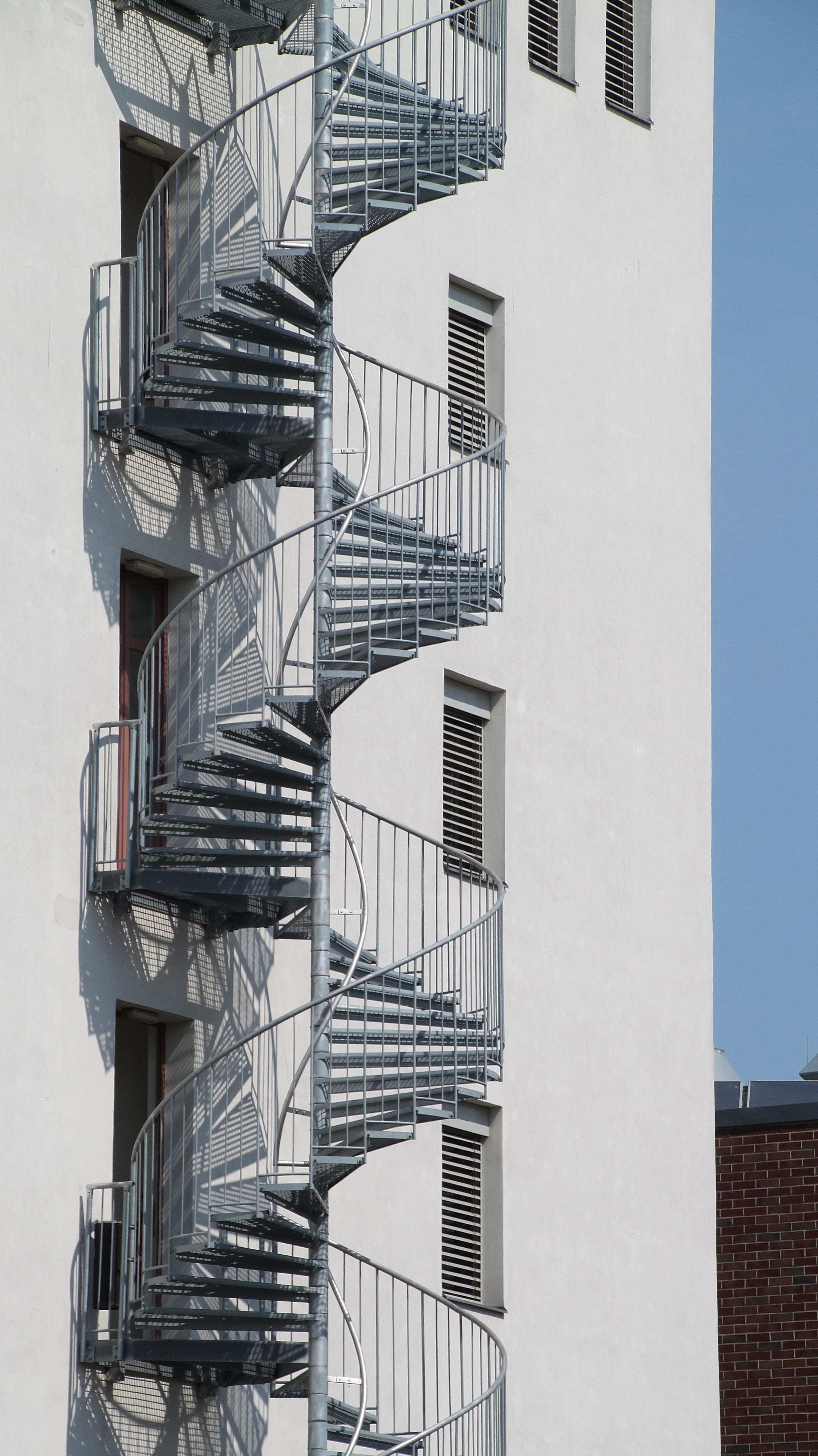 safety, no people, railing, about, external staircase, building exterior, building, apartment, wall, spiral, rise, staircase, snail, high, home, gradually, Phone HD Wallpaper