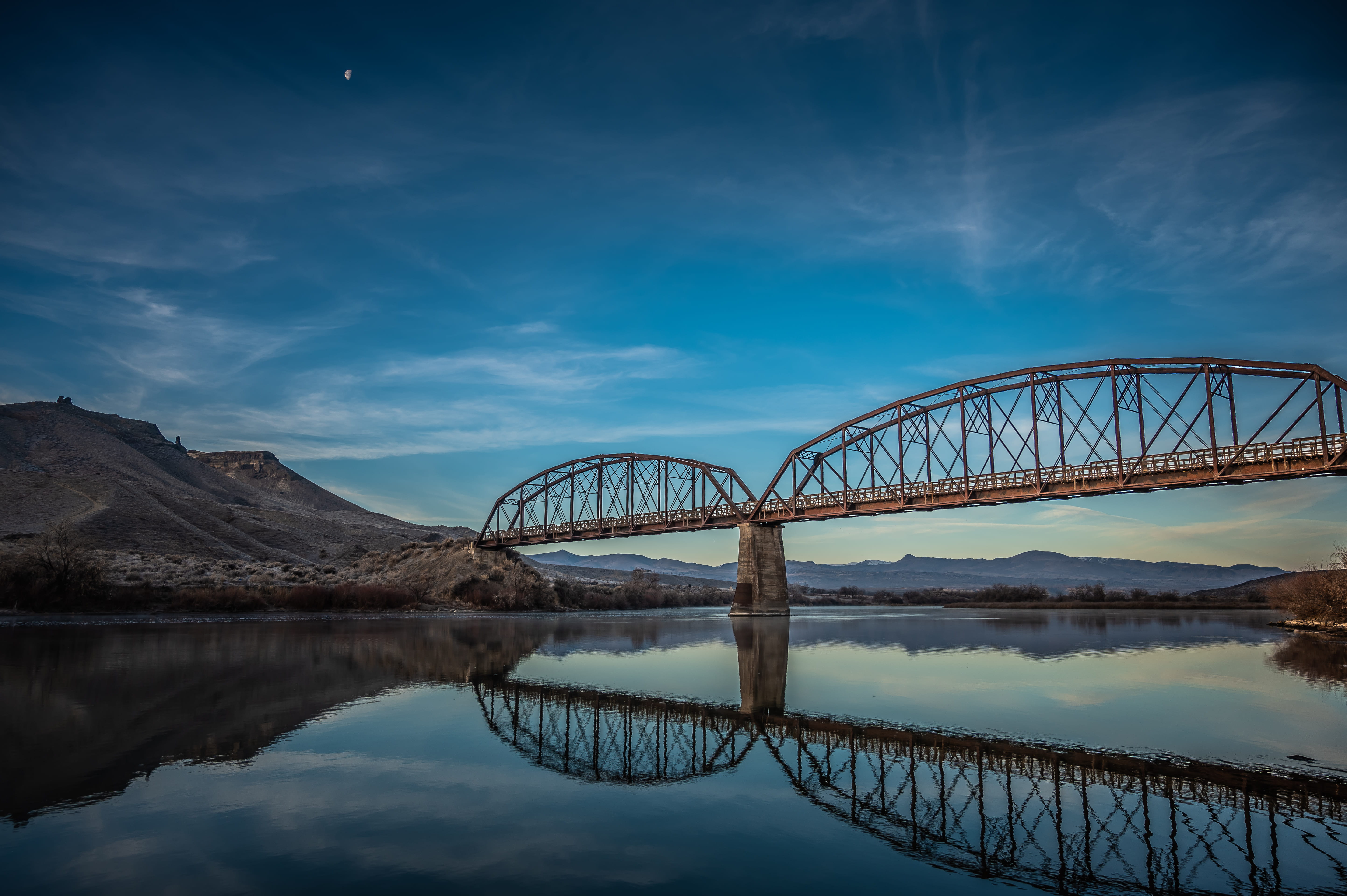 evening, no people, arch bridge, water, river, metal, tranquility, reflecting, architecture, dawn, moon, cloud - sky, nature, bridge, tranquil scene, beneath, HD Wallpaper