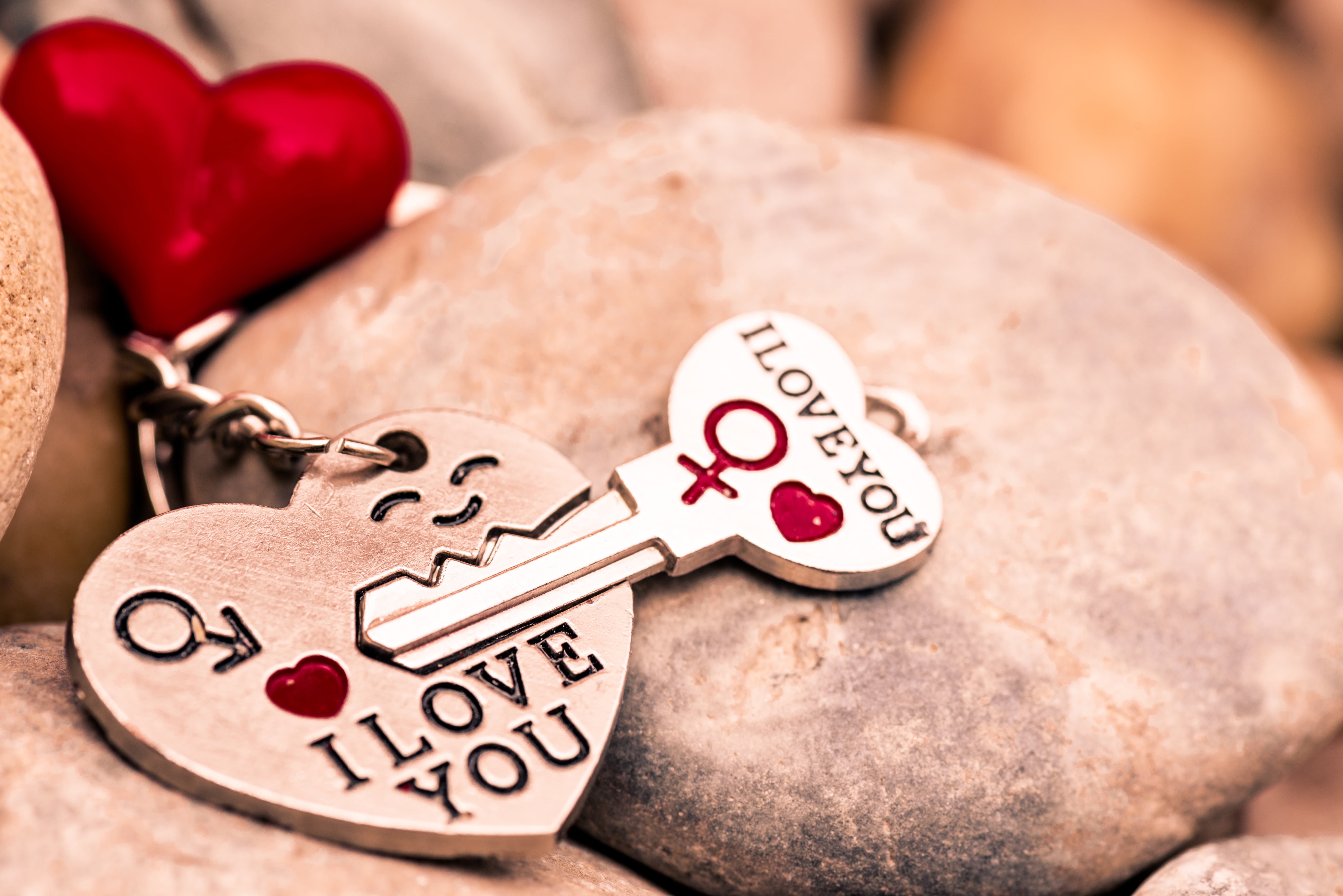 I love You, key, romantic, red, 5K, heart, love, keychain, HD Wallpaper