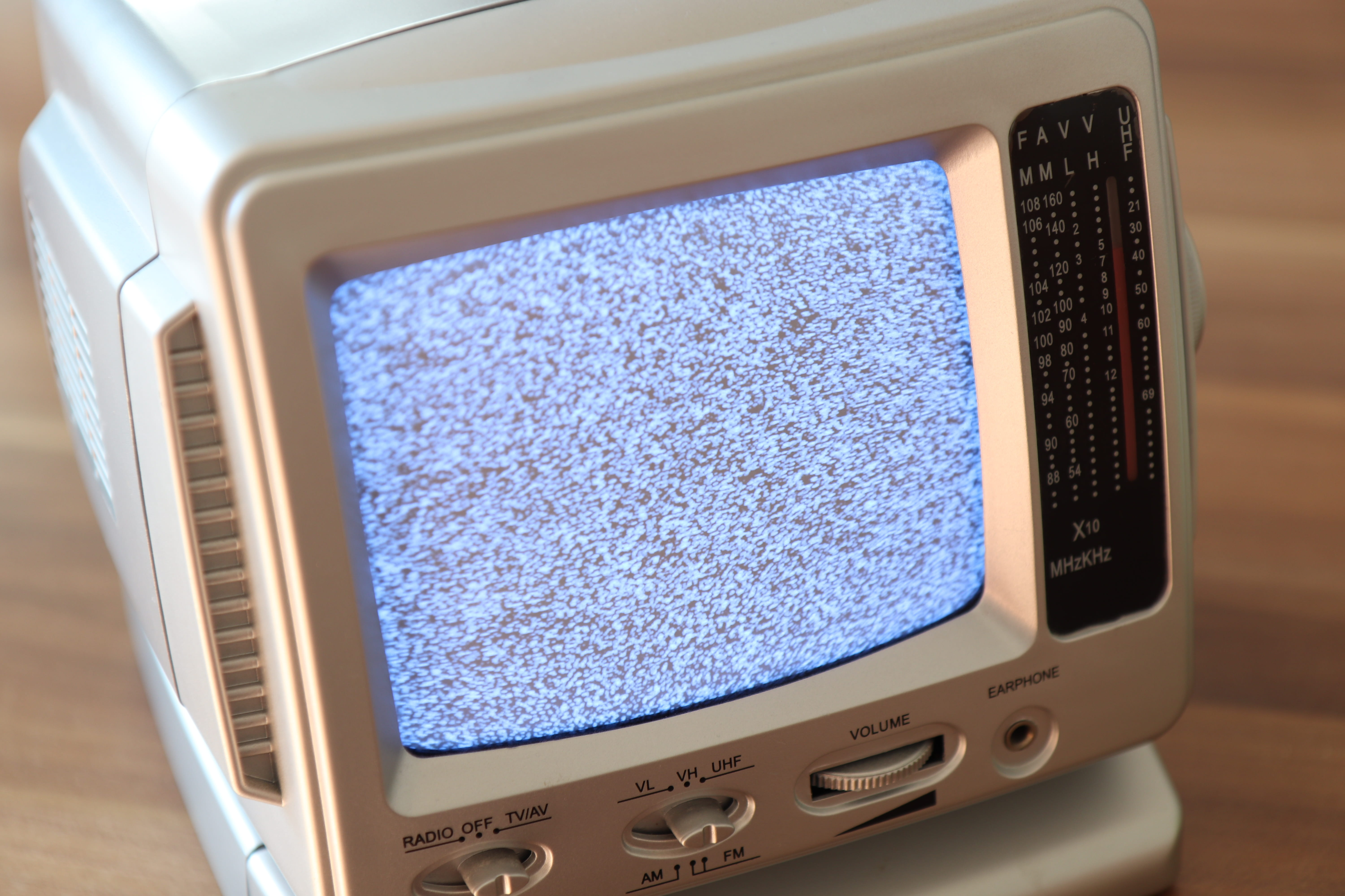vh, 4 to 3, industry, cult, tv, mobile phone, television set, equipment, scala, rca, fm, wireless technology, most, scart, antenna tv, analog, image noise, HD Wallpaper