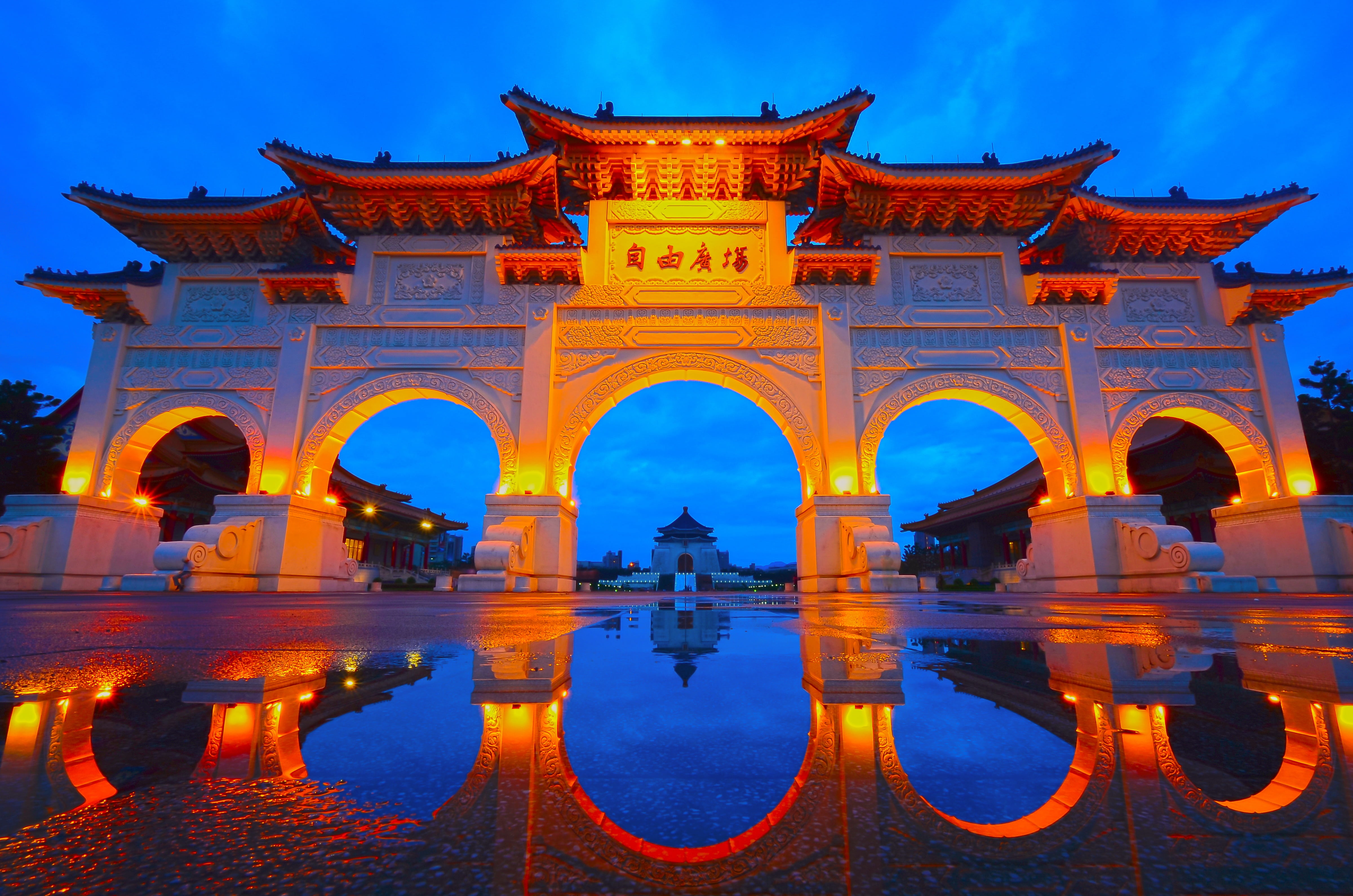 place airport, photo, arc, nature, brown, chung cheng age reading hall, outdoors, night, travel destinations, the past, tourism, gate, illuminated, architecture, HD Wallpaper