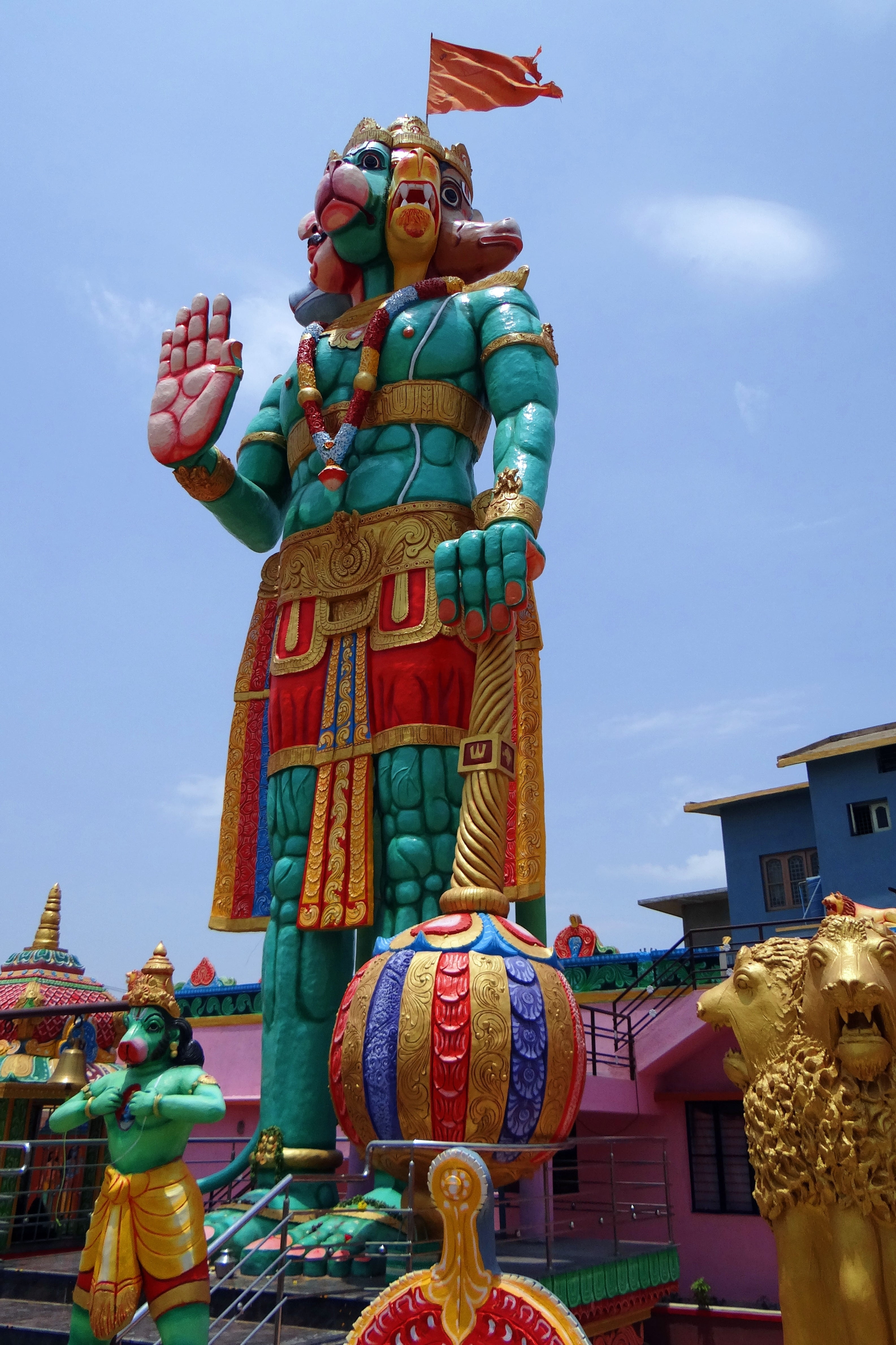 panchamukhi hanuman, mythology, place of worship, spirituality, sky, belief, religion, singapatna, monkey-god, 4K, multi colored, statue, sculpture, architecture, Phone HD Wallpaper
