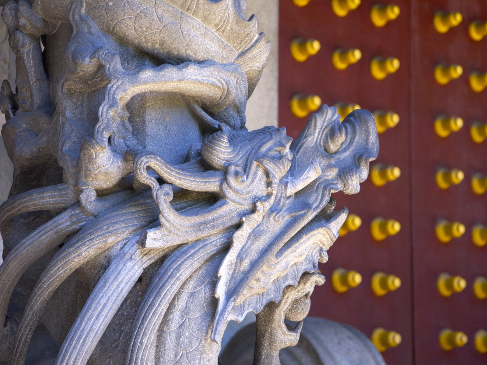 ornate, statue, old, white, lion - Feline, 720P, focus on foreground, antique, history, design, built Structure, day, security, east Asian Culture, buddhism, HD Wallpaper