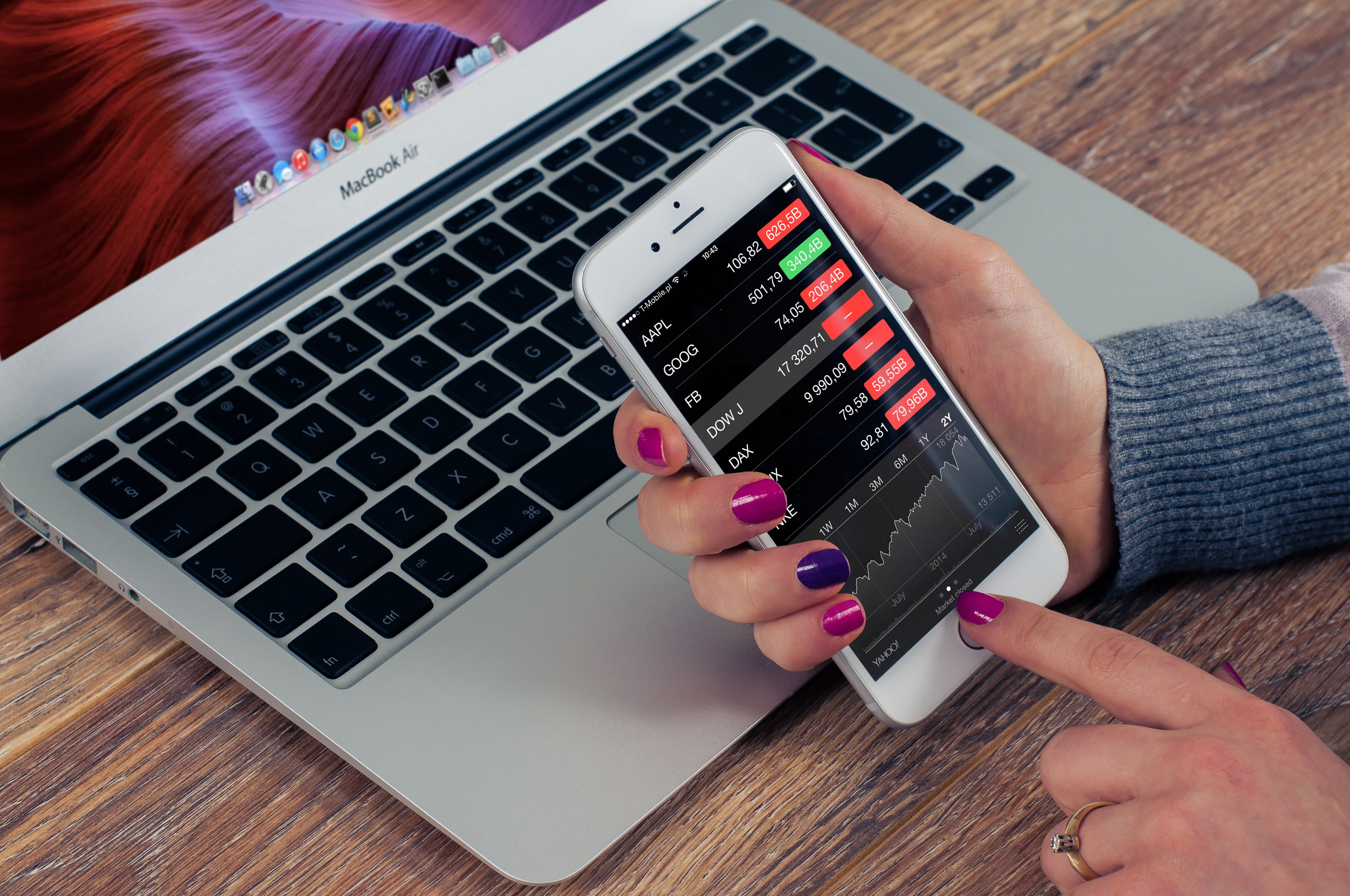 fingers, wood - material, desk, device, wireless technology, keyboard, real people, cellphone, cell, apple, technology, finance, indoors, button, macbook, HD Wallpaper
