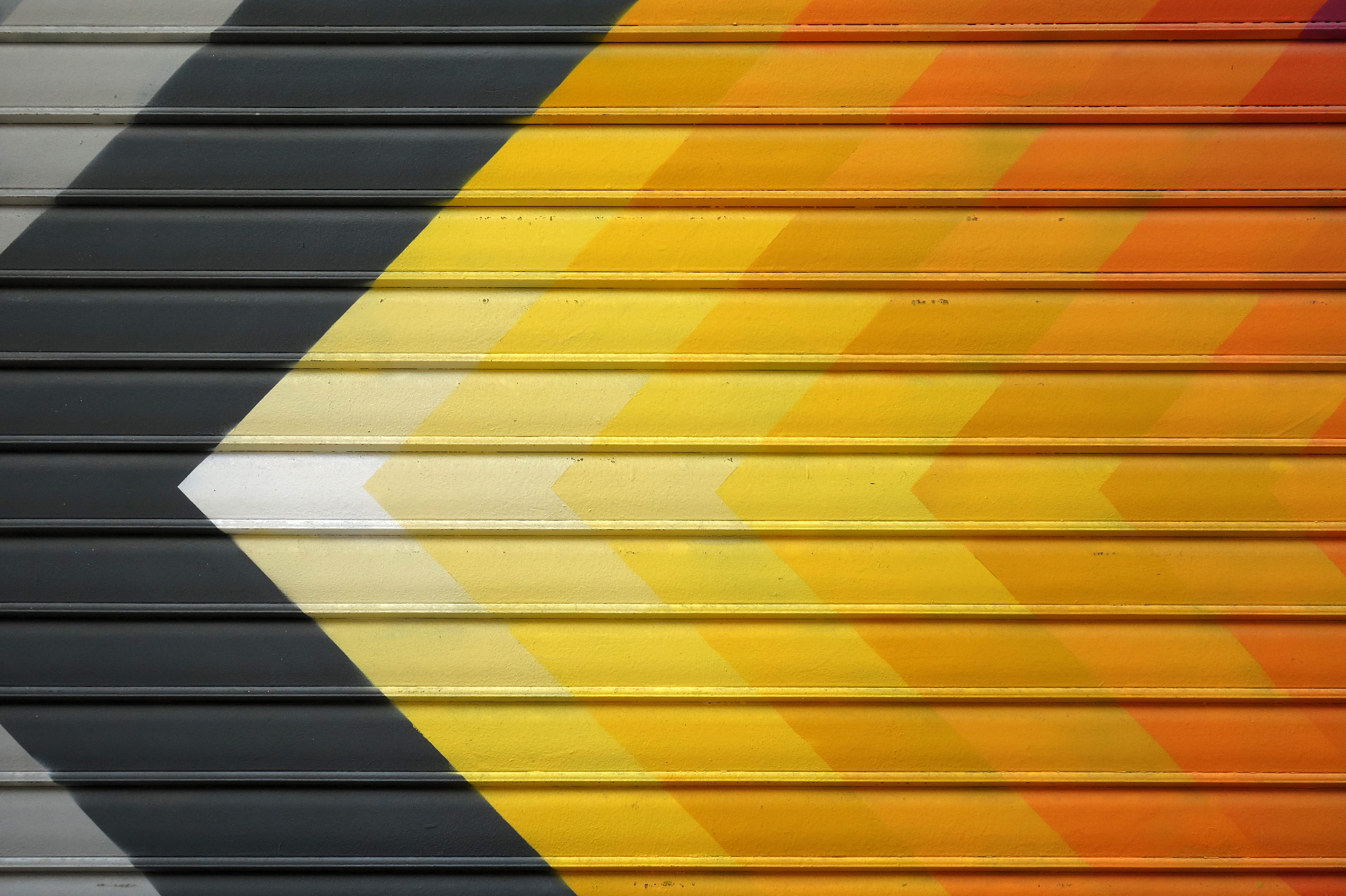 spain, madrid, metal, gray, black, color, multi colored, yellow, no people, full frame, architecture, wall - building feature, shadow, brown, outdoors, HD Wallpaper