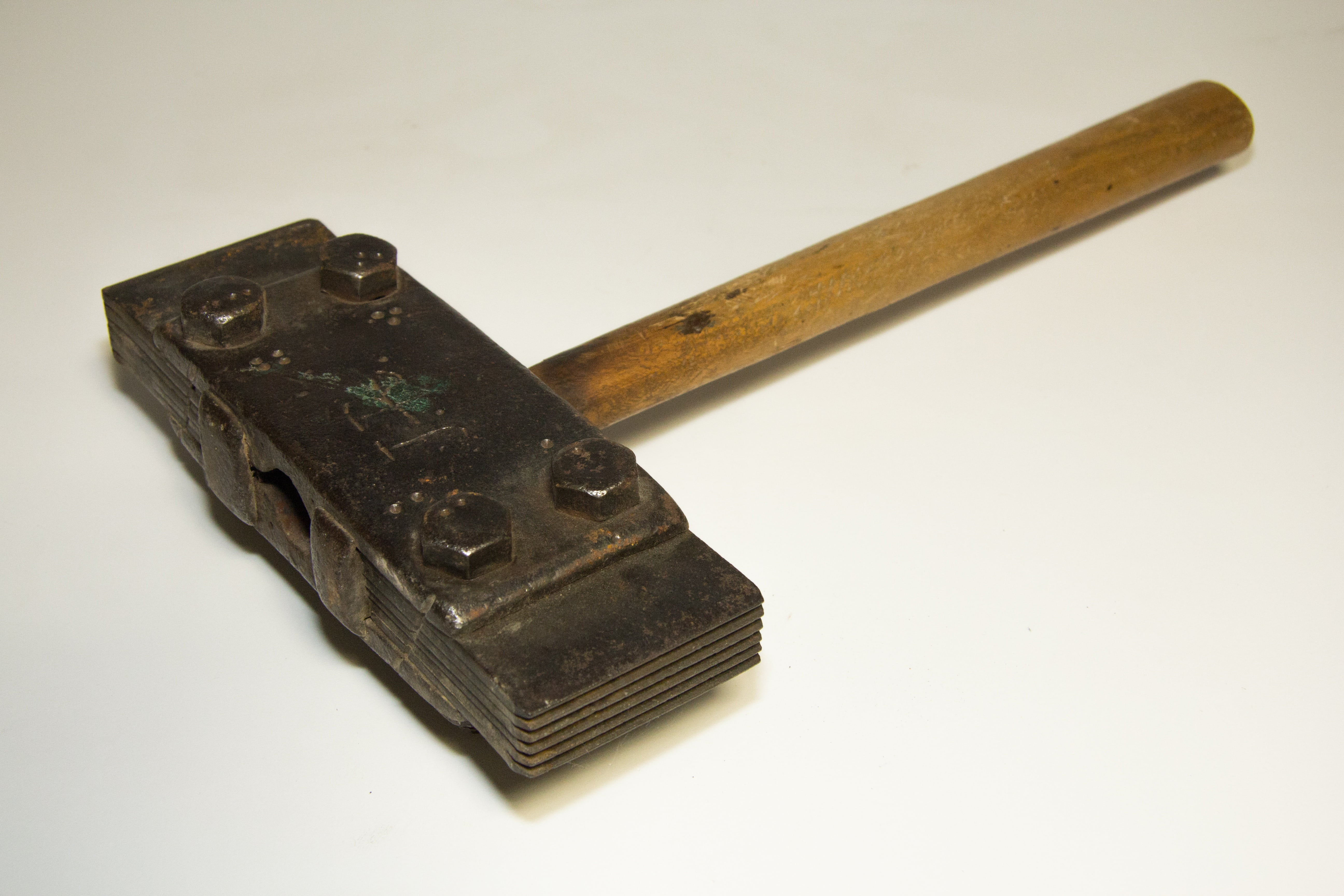 ruined, hand tool, stone processing, studio shot, business, cut out, hammer, wood - material, alloy, old, damaged, no people, work tool, aggression, old tool, HD Wallpaper