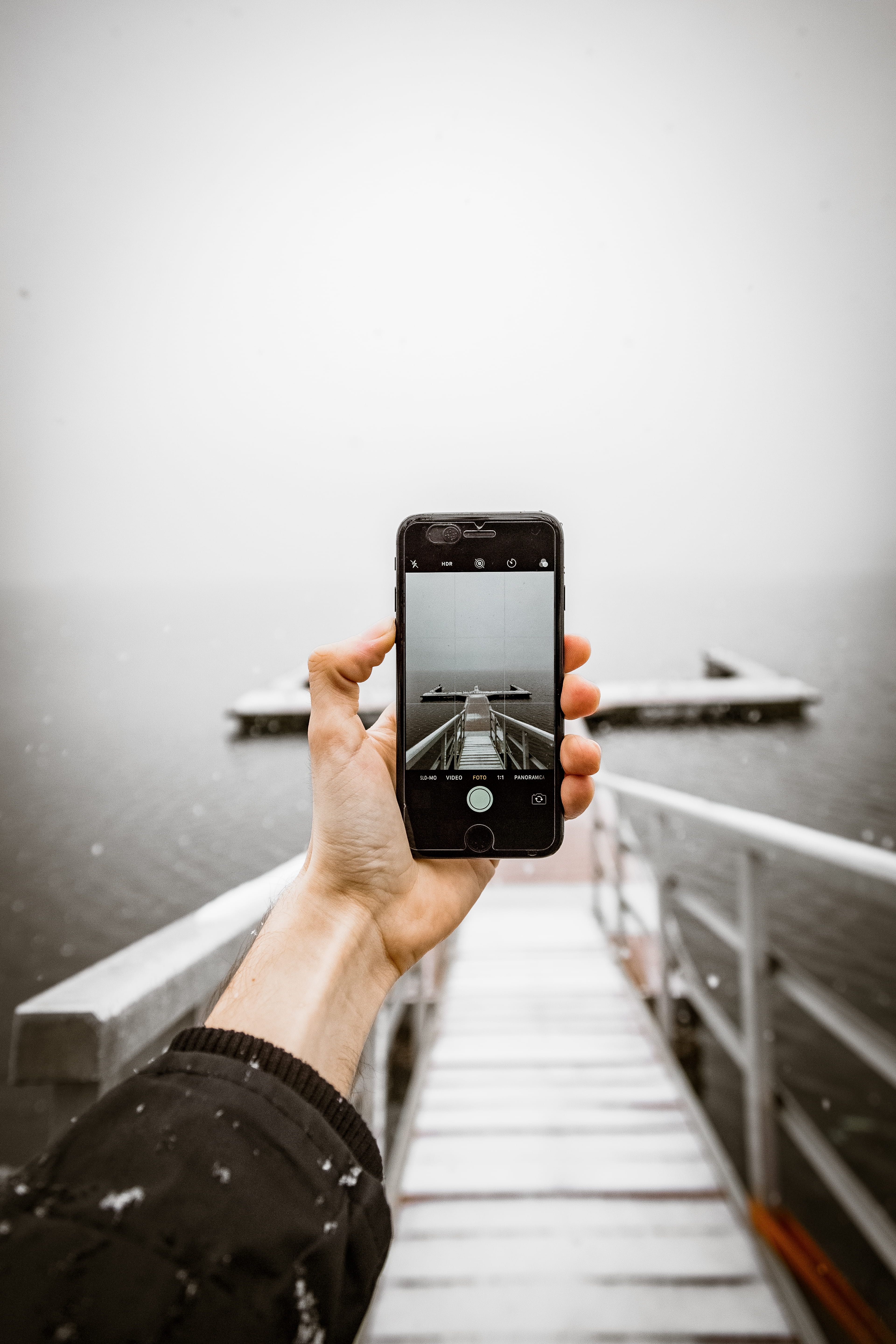 portable, one person, person, taking photo, human body part, human hand, daylight, contemporary, photographing, modern, telephone, hand, photography themes, Phone HD Wallpaper