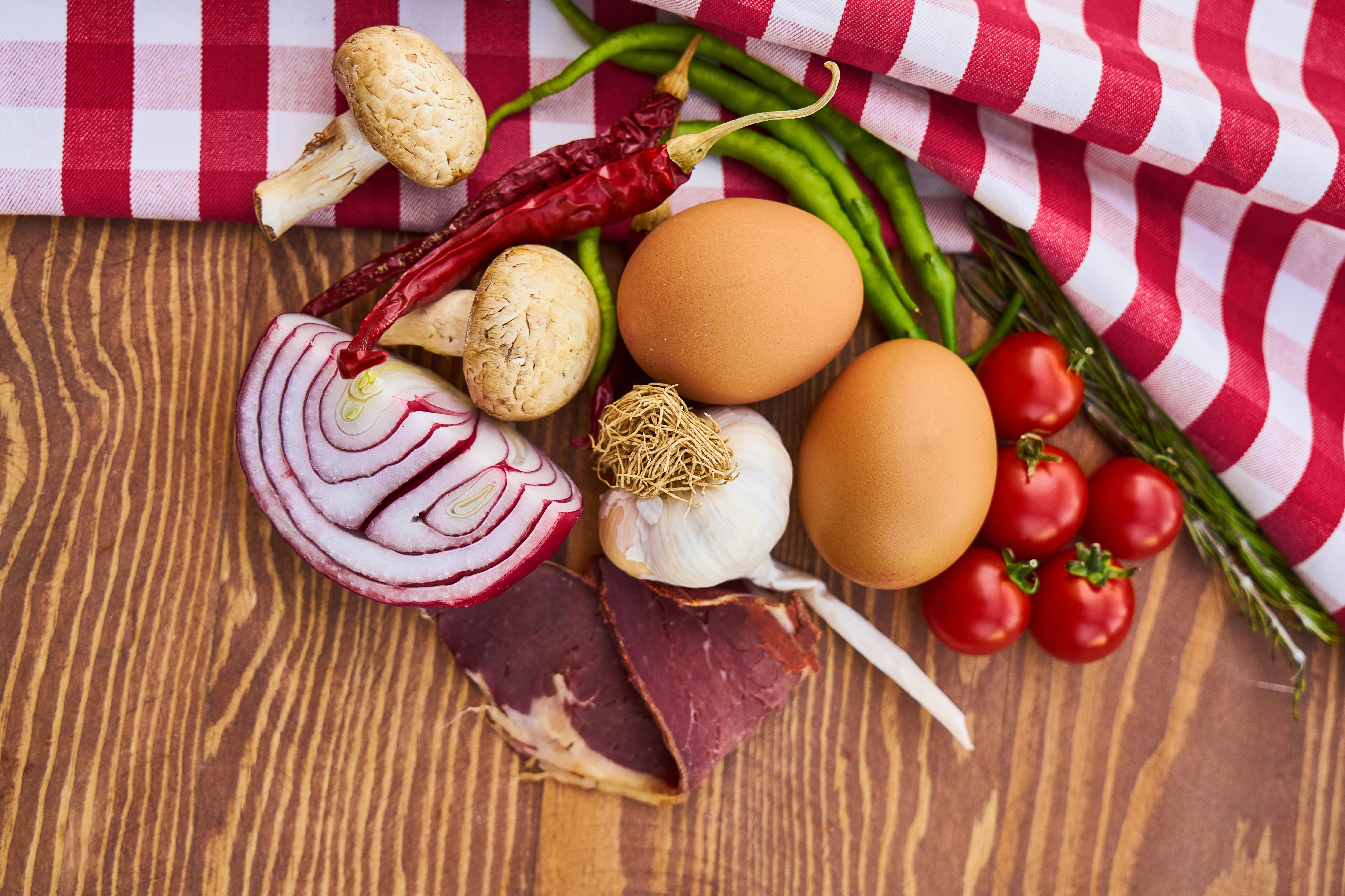 eggs, food photo, photography, ingredient, breakfast, flat, tomato, delicious, studio, wellbeing, dairy product, dough, meat, cook, kitchen, wood - material, HD Wallpaper