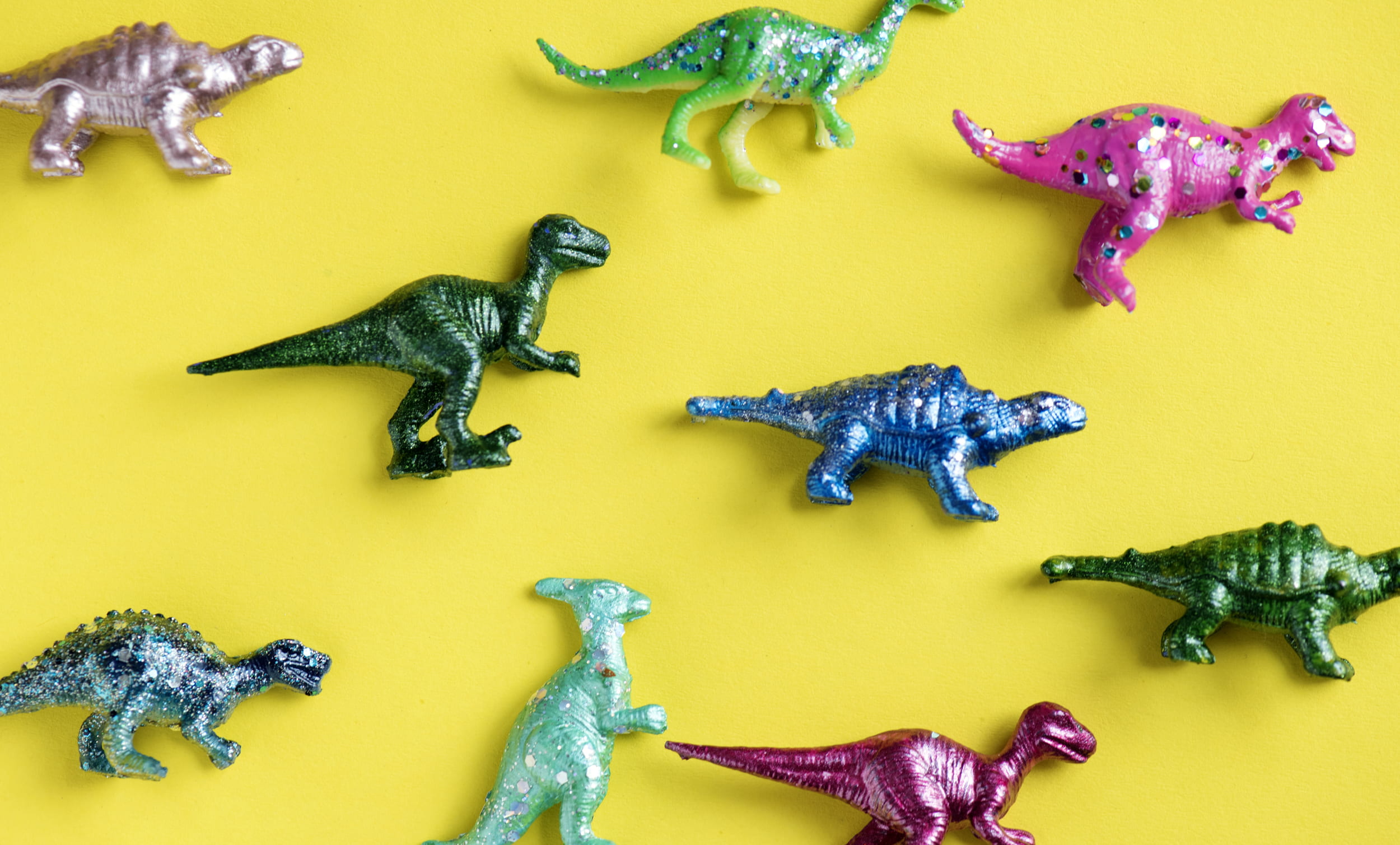animal representation, figure, animal themes, multi colored, indoors, assorted, zoo, 1080P, plastic, safari, no people, color, layers, extinct, layout, HD Wallpaper