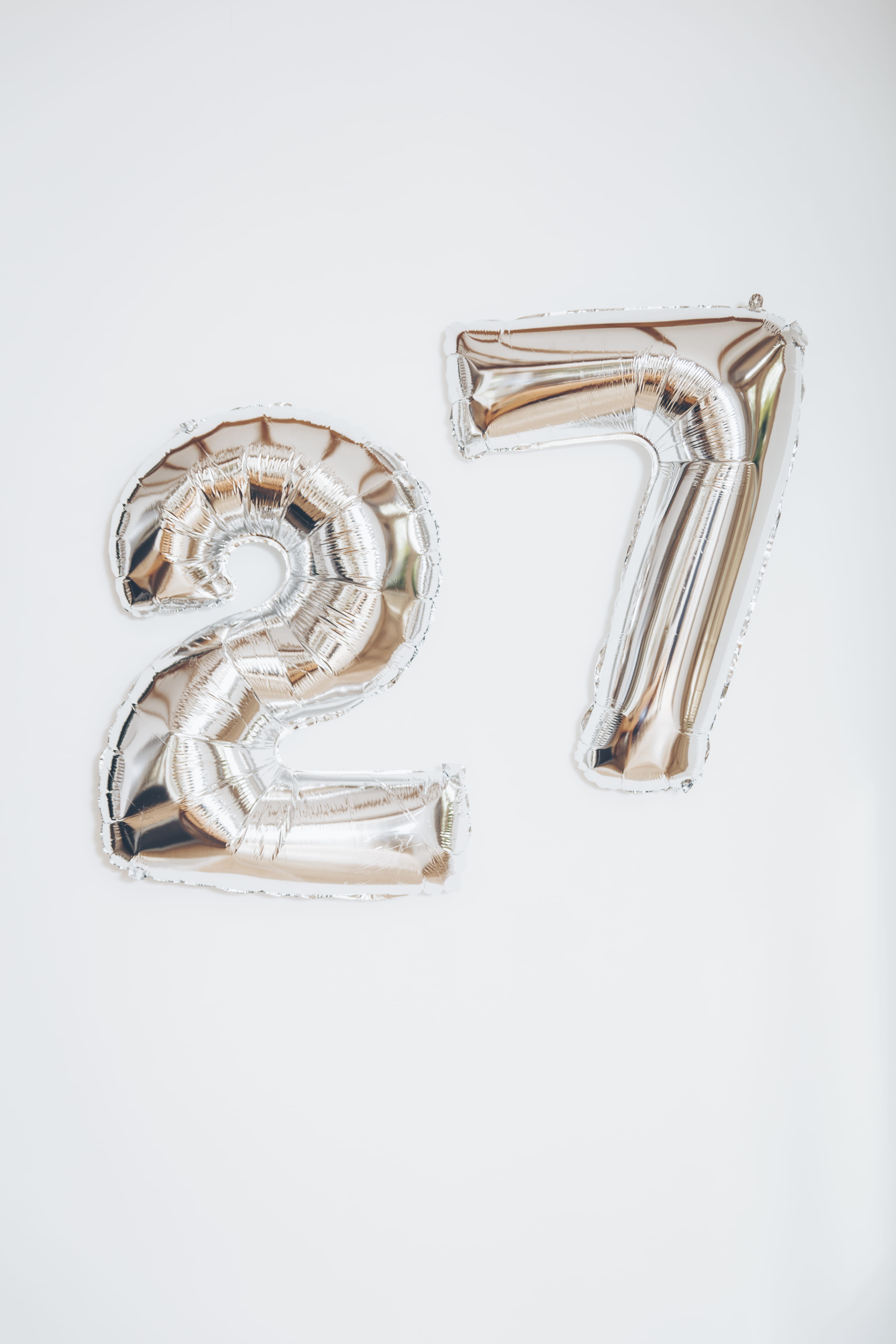 jewelry, 7, high angle view, balloon, silver, gold, minimal layout, white space, still life, studio shot, celebration, metal, wall, group of objects, Phone HD Wallpaper