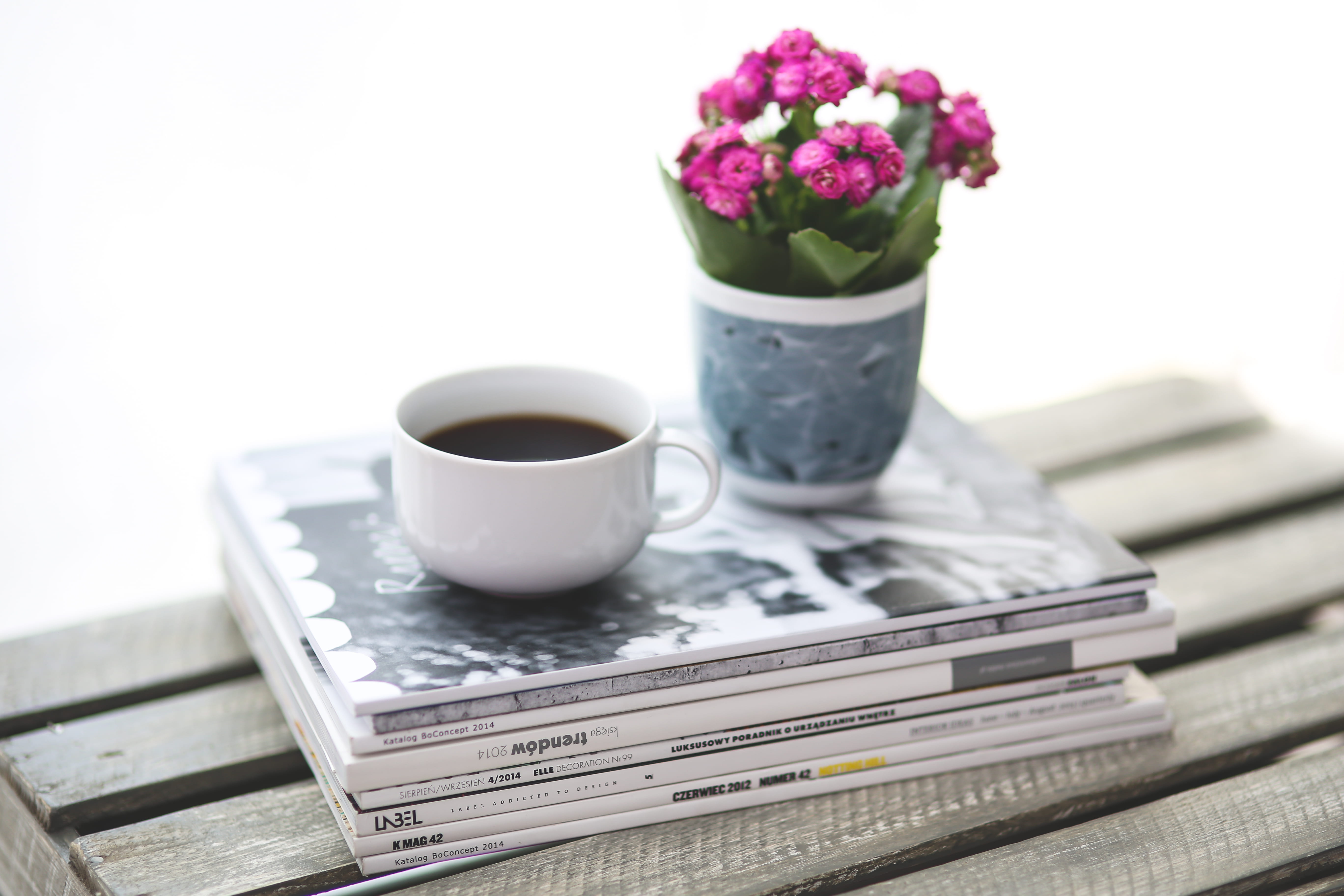 food and drink, newspaper, dawn, tea, nature, table, flowering plant, vase, coffee cup, color, no people, flower arrangement, food, publication, newspapers, HD Wallpaper