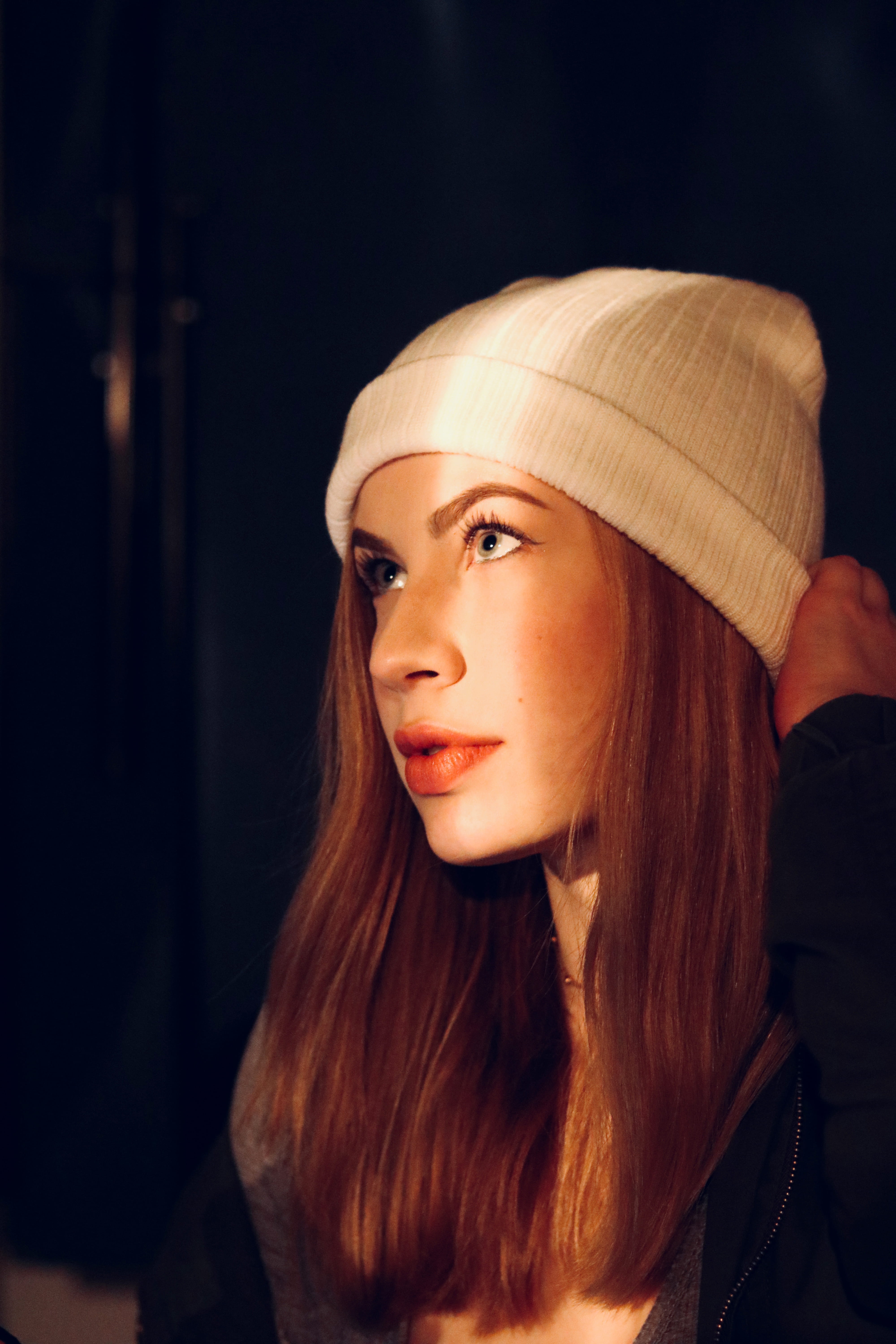 human face, style, contemplation, pretty, pose, headshot, person, beautiful woman, looking, wear, attractive, light, beauty, young adult, photoshoot, casual, Phone HD Wallpaper
