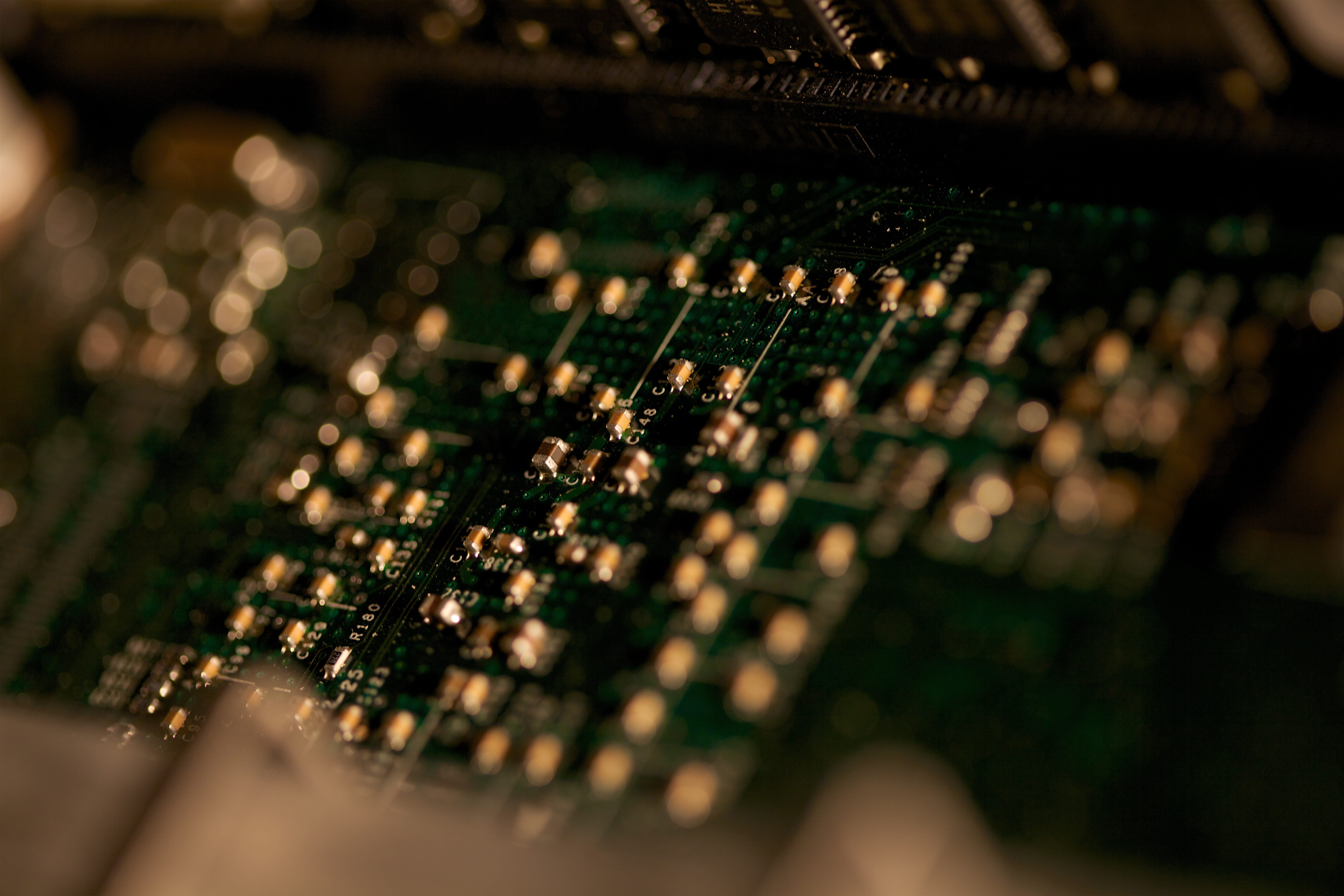 macro, technology, computer equipment, internet, close up, extreme close-up, complexity, electrical component, selective focus, circuit board, electronics, HD Wallpaper
