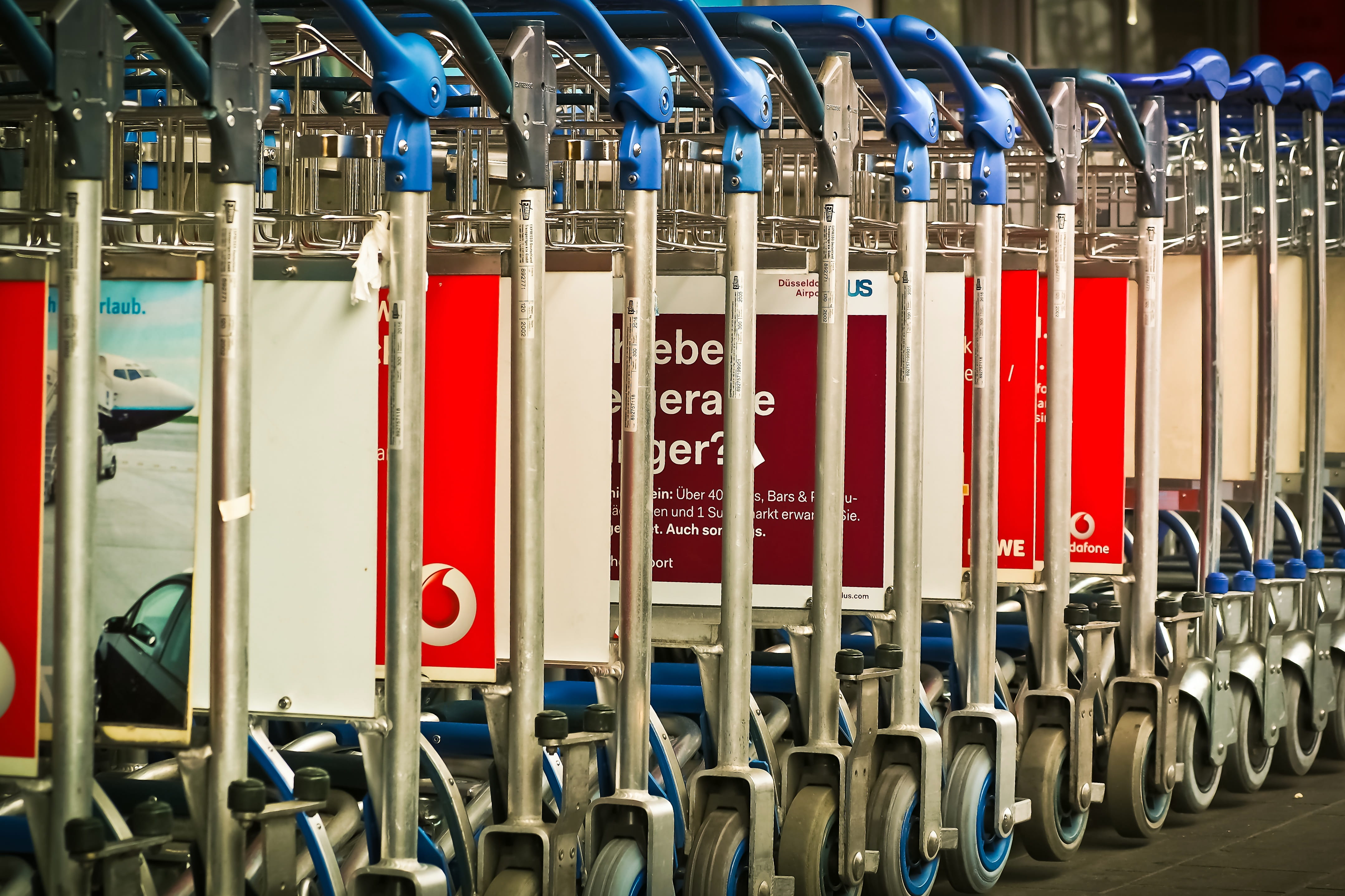 kit car, control, holiday, luggage, abundance, 4K, in a row, handle, security, go away, Transport, safety, Baggage Car, check in, no people, chrome, test tube, HD Wallpaper