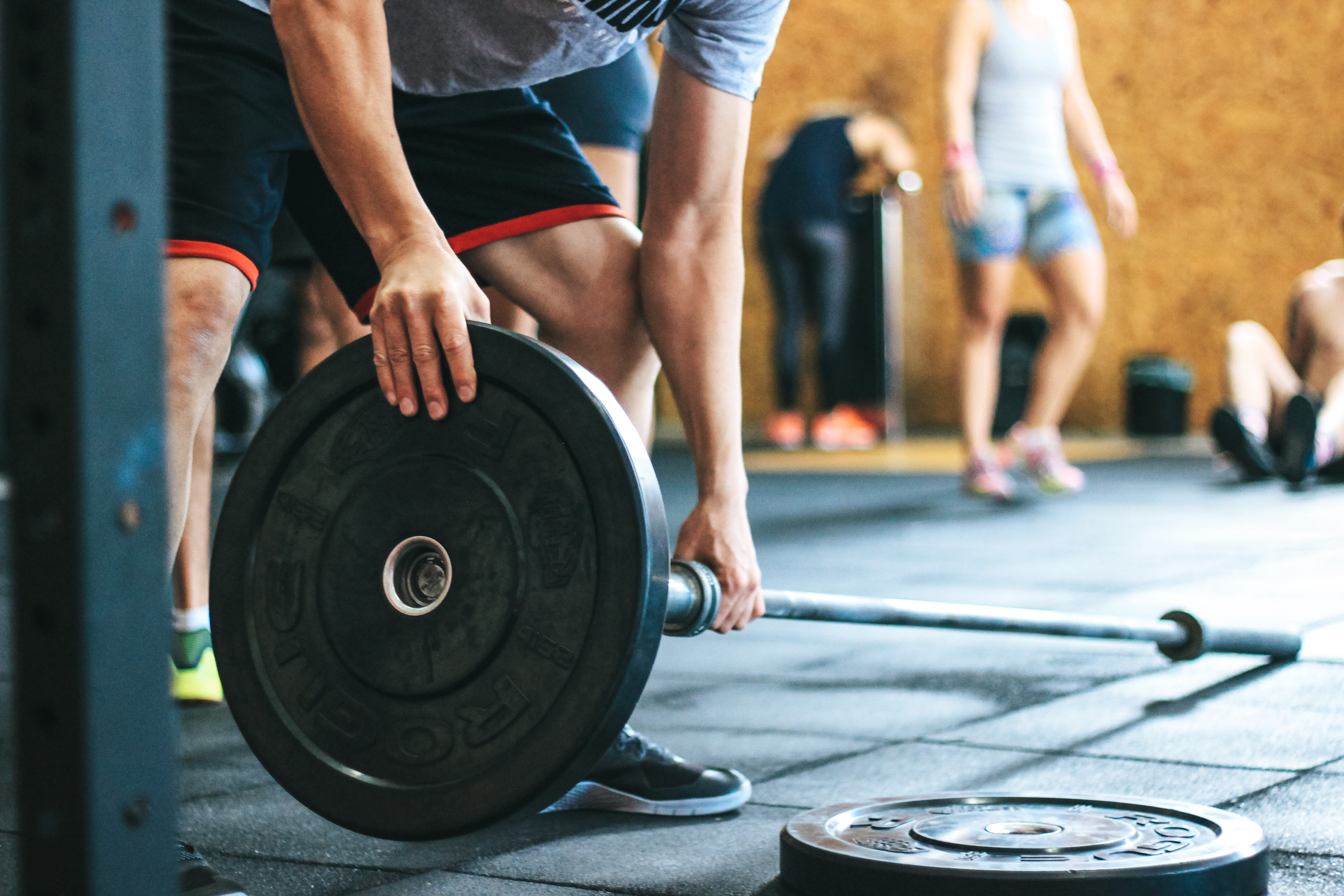 club, human limb, healthy lifestyle, people, fitness, black, man, recreation, muscular build, 5K, sports equipment, athlete, weightlifting, strong, indoors, HD Wallpaper