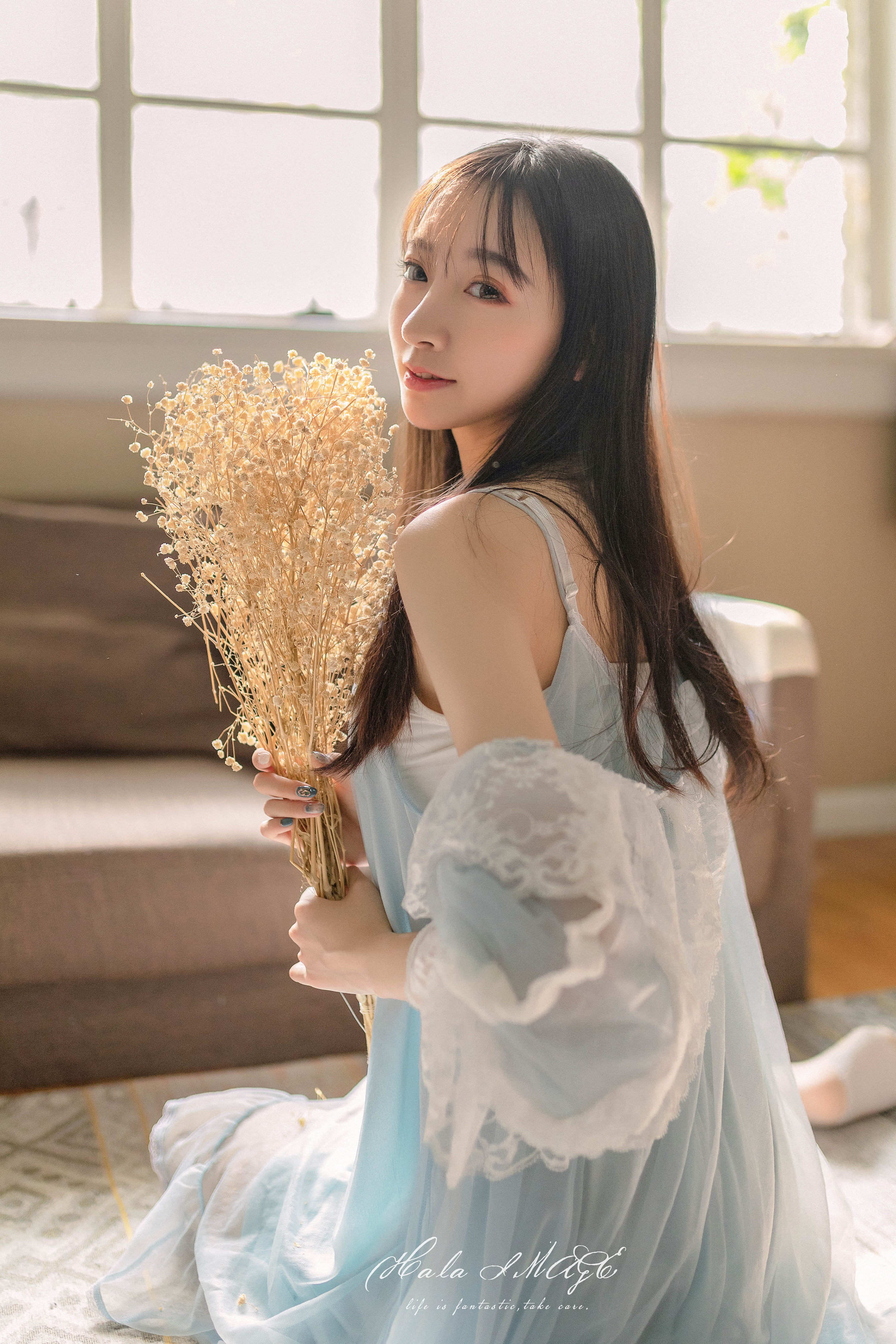 Xiuren, China, Chinese clothing, legs, model, dark hair, women indoors, photographer, face, Asia, long hair, looking at viewer, 4K, Phone HD Wallpaper