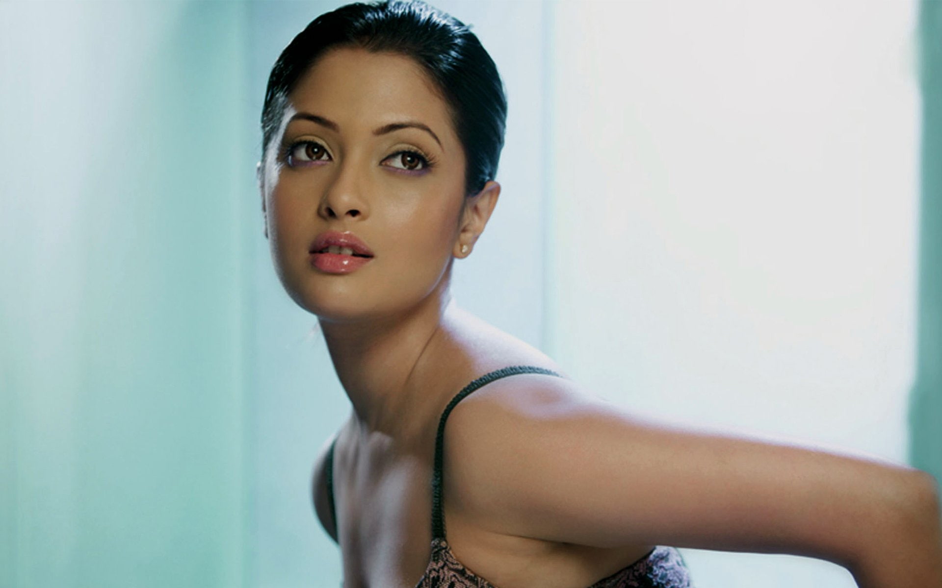 1080P, model, singer, hassan, bollywood, babe, shruti, actress, indian, HD Wallpaper