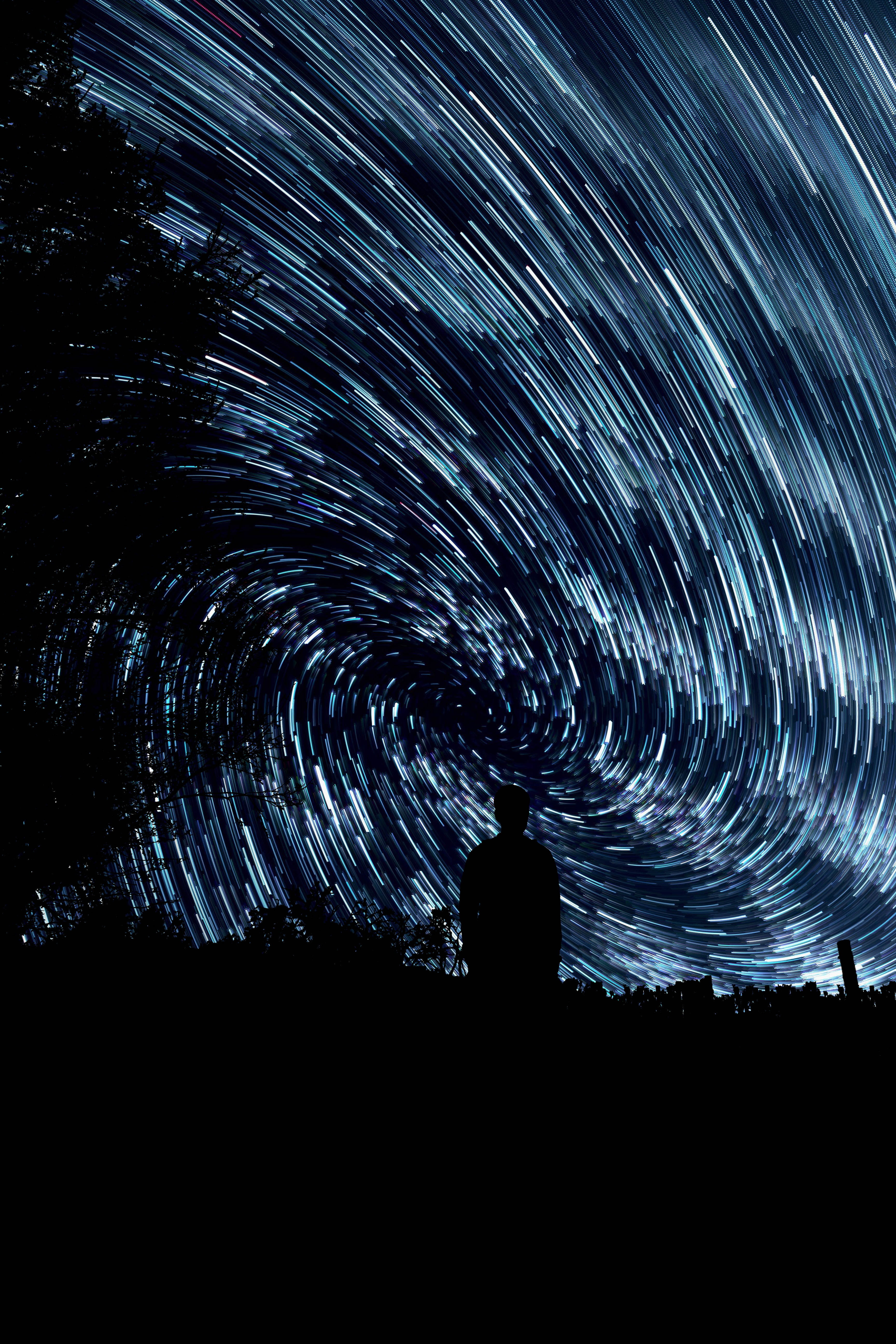 trail, long exposure, illuminated, space, man, one person, blurred motion, standing, beauty in nature, star trail, nature, outdoors, radiance, astronomy, Phone HD Wallpaper