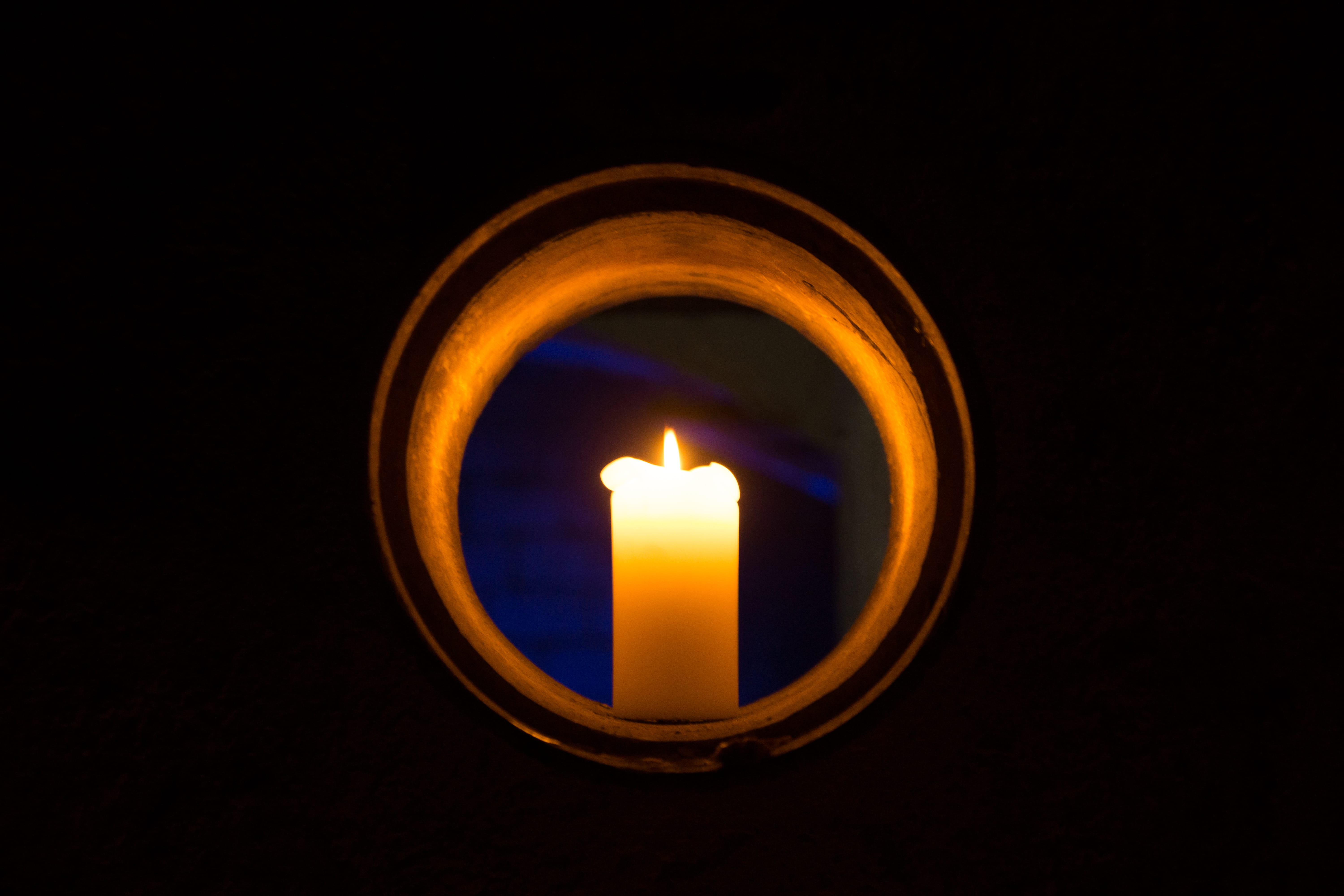 circle, hope, light - natural phenomenon, geometric shape, luminosity, single object, dark, darkness, light, glowing, fire, easter, no people, flame, indoors, HD Wallpaper