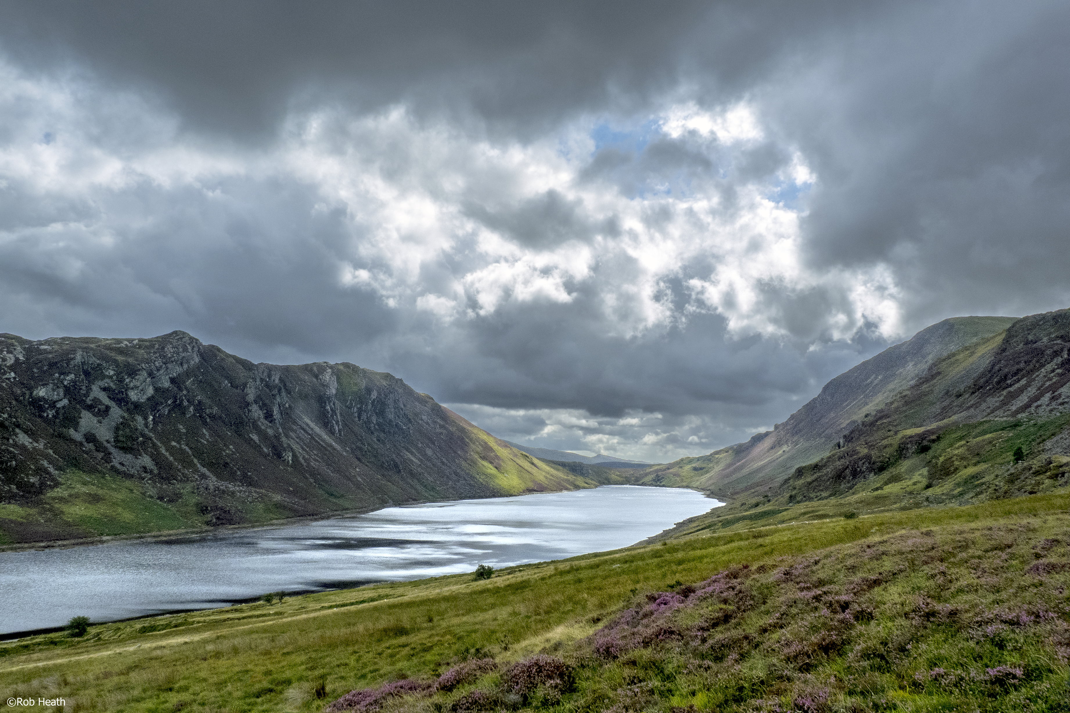 fjord, outdoors, mountain, 2K, Snowdonia, iceland, field, scenics, hiking, grass field, trekking, reservoirs, landscape, cloud - Sky, green grass, lakes, HD Wallpaper