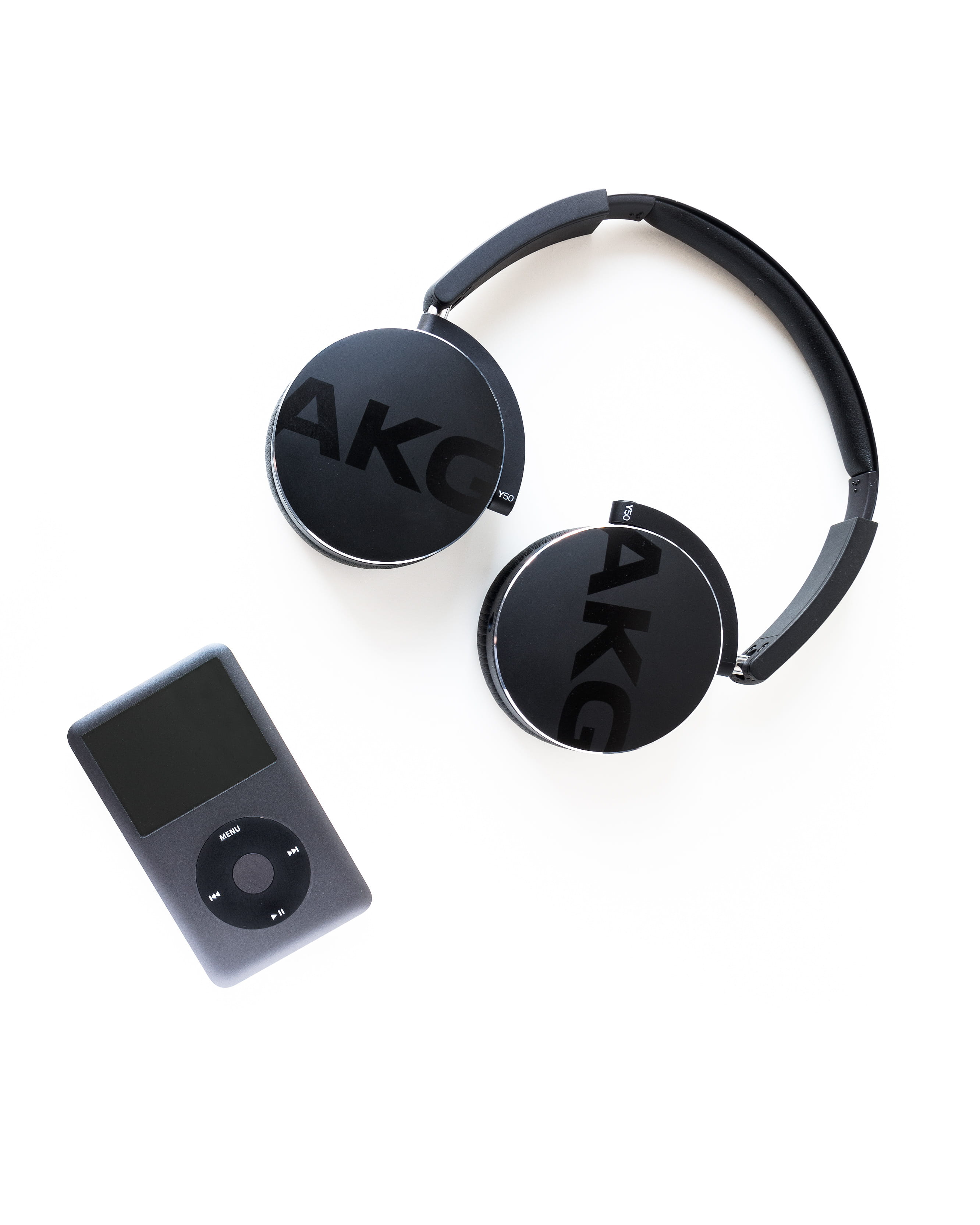 tech product, gear, copy space, indoors, wireless technology, ipod classic, ipod, equipment, mobile phone, portable information device, music, black, technology, Phone HD Wallpaper