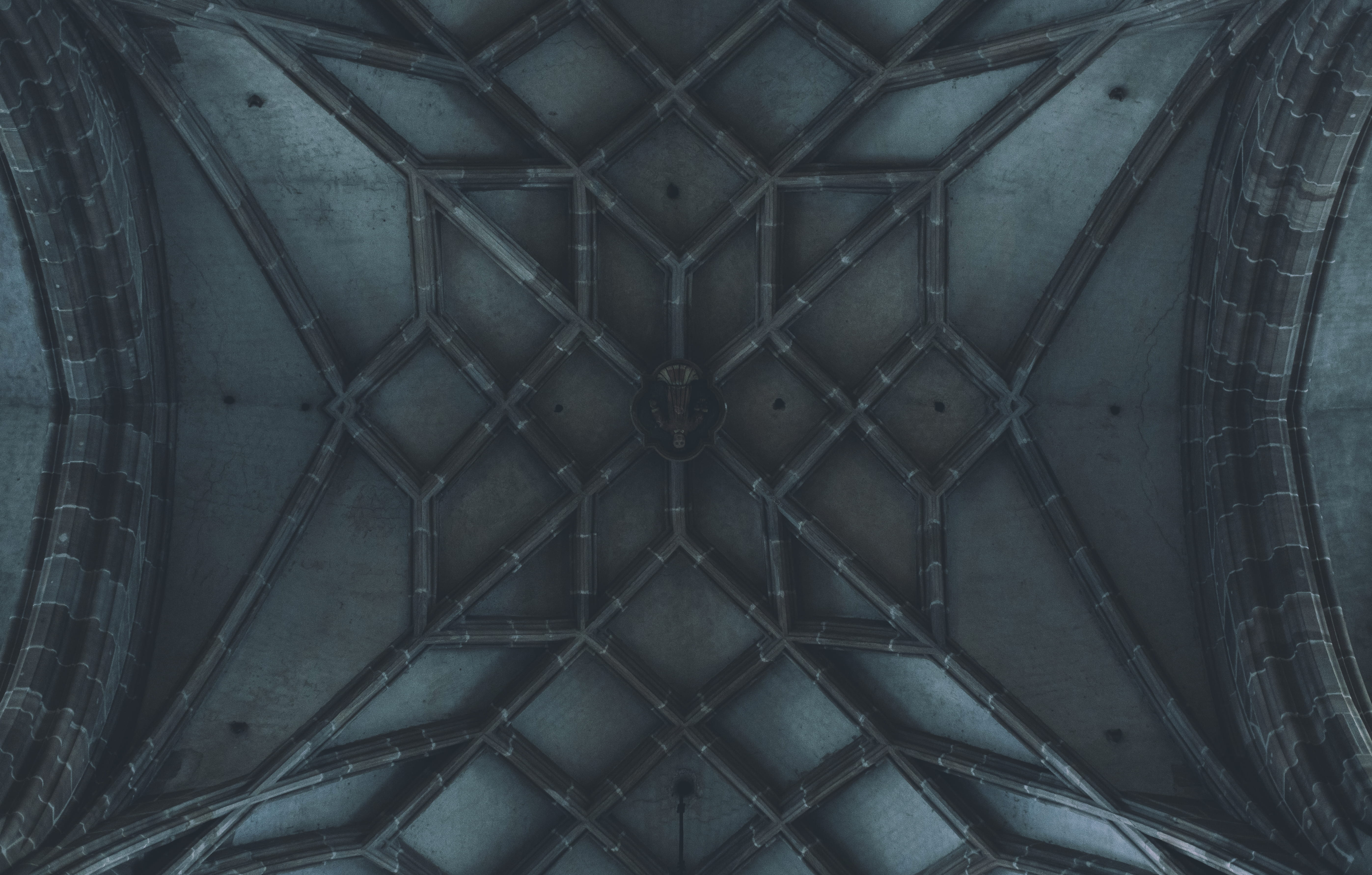 indoors, nuremberg, entrance, mode of transportation, 5K, mythology, transportation, diamond shaped, old, no people, sandstone, textured effect, close-up, HD Wallpaper