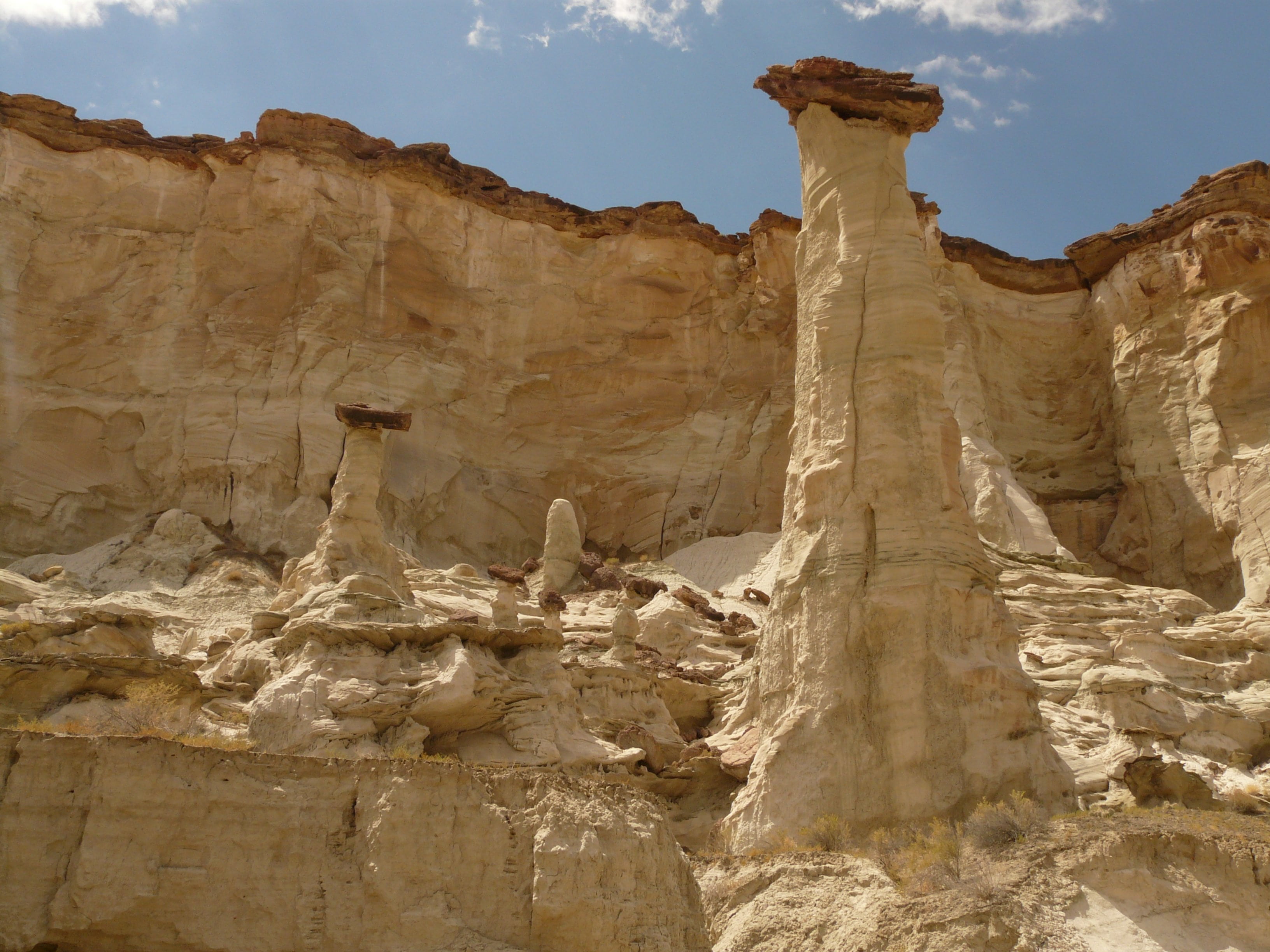 tranquil scene, 2K, rock, desert, sky, rock hoodoo, beauty in nature, travel, nature, formation, landscape, wahweap creek, low angle view, rock column, HD Wallpaper