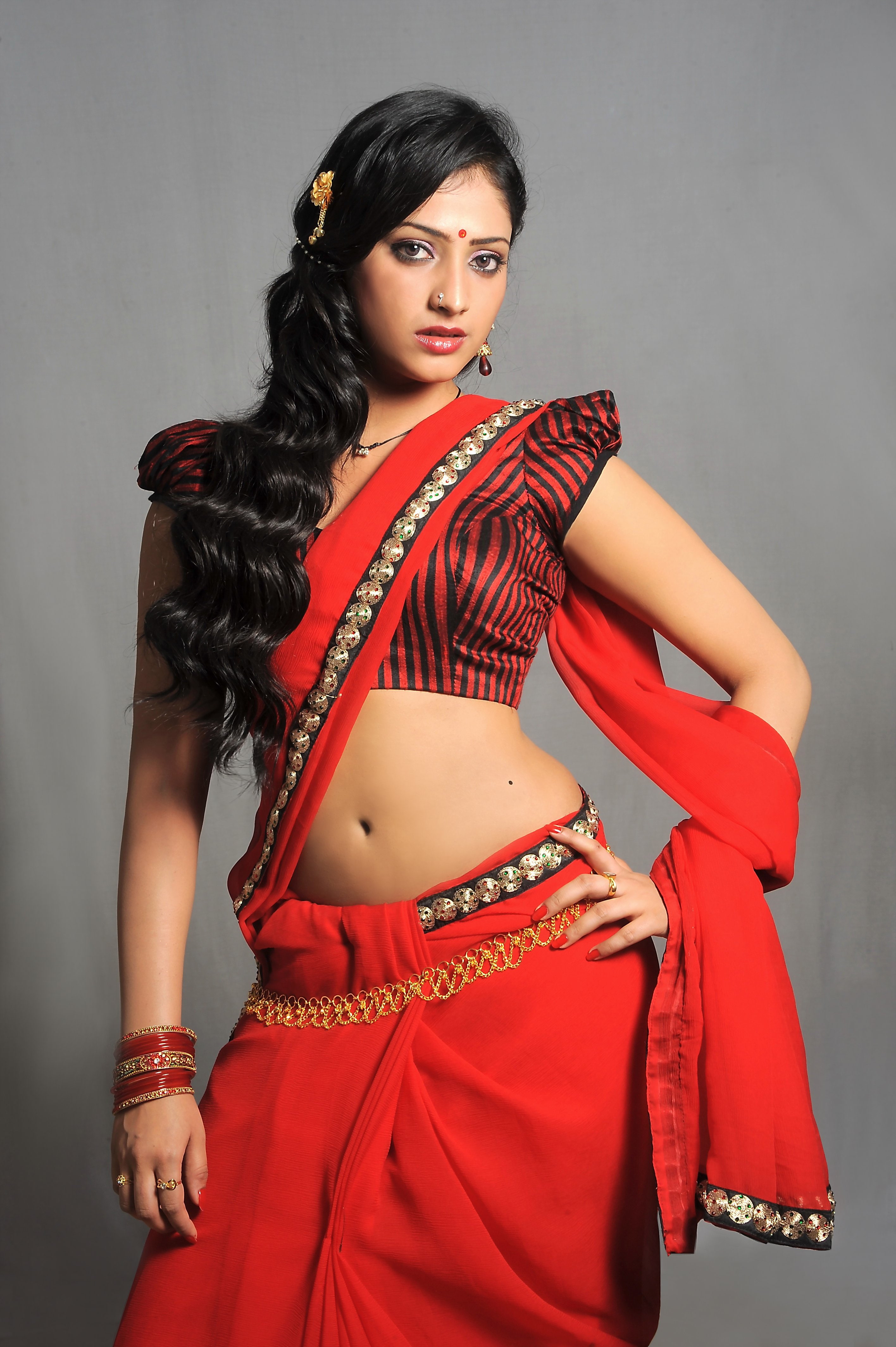 4K, haripriya, Phone HD Wallpaper