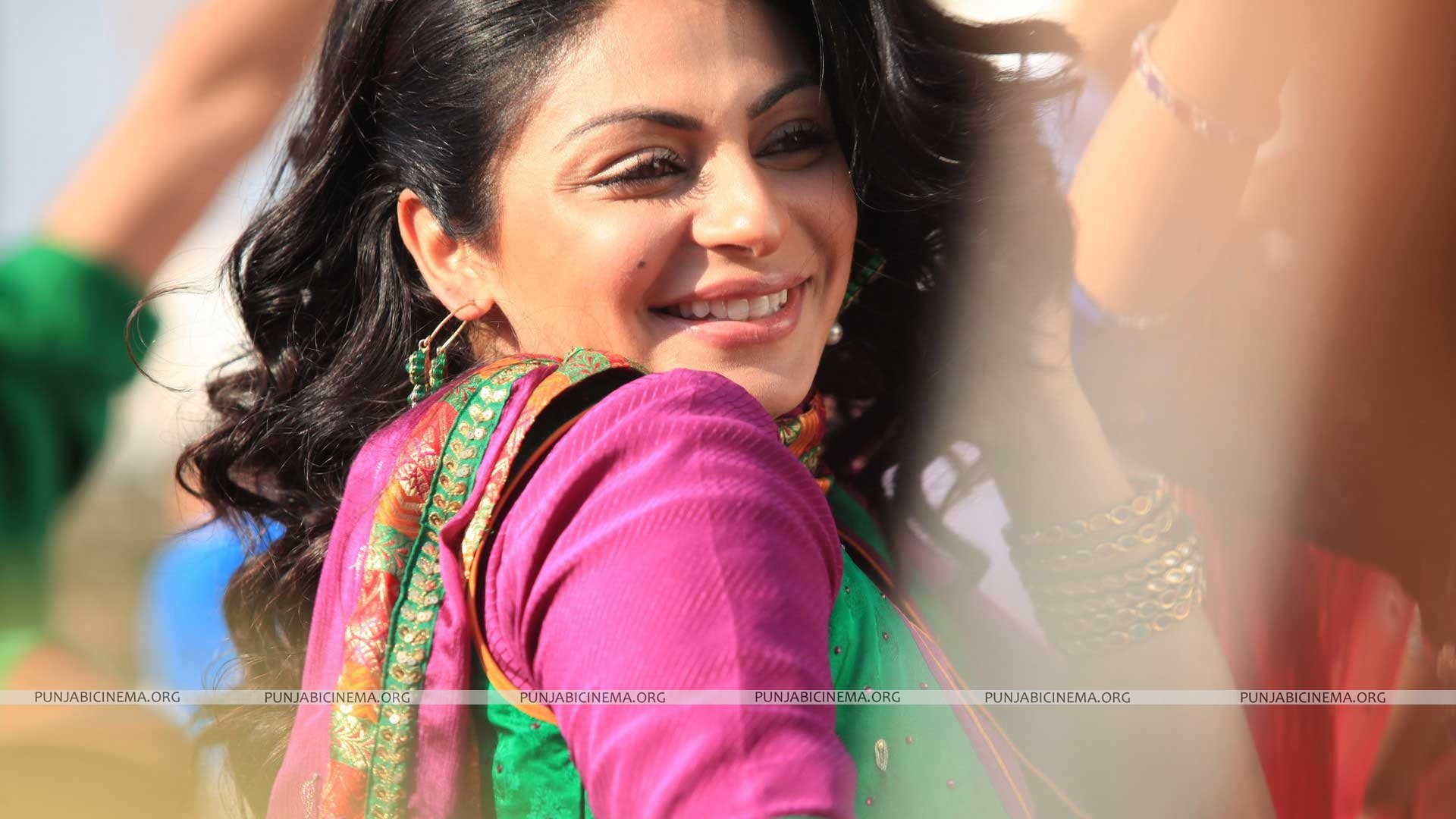 bajwa, 1080P, neeru, model, actress, babe, bollywood, HD Wallpaper