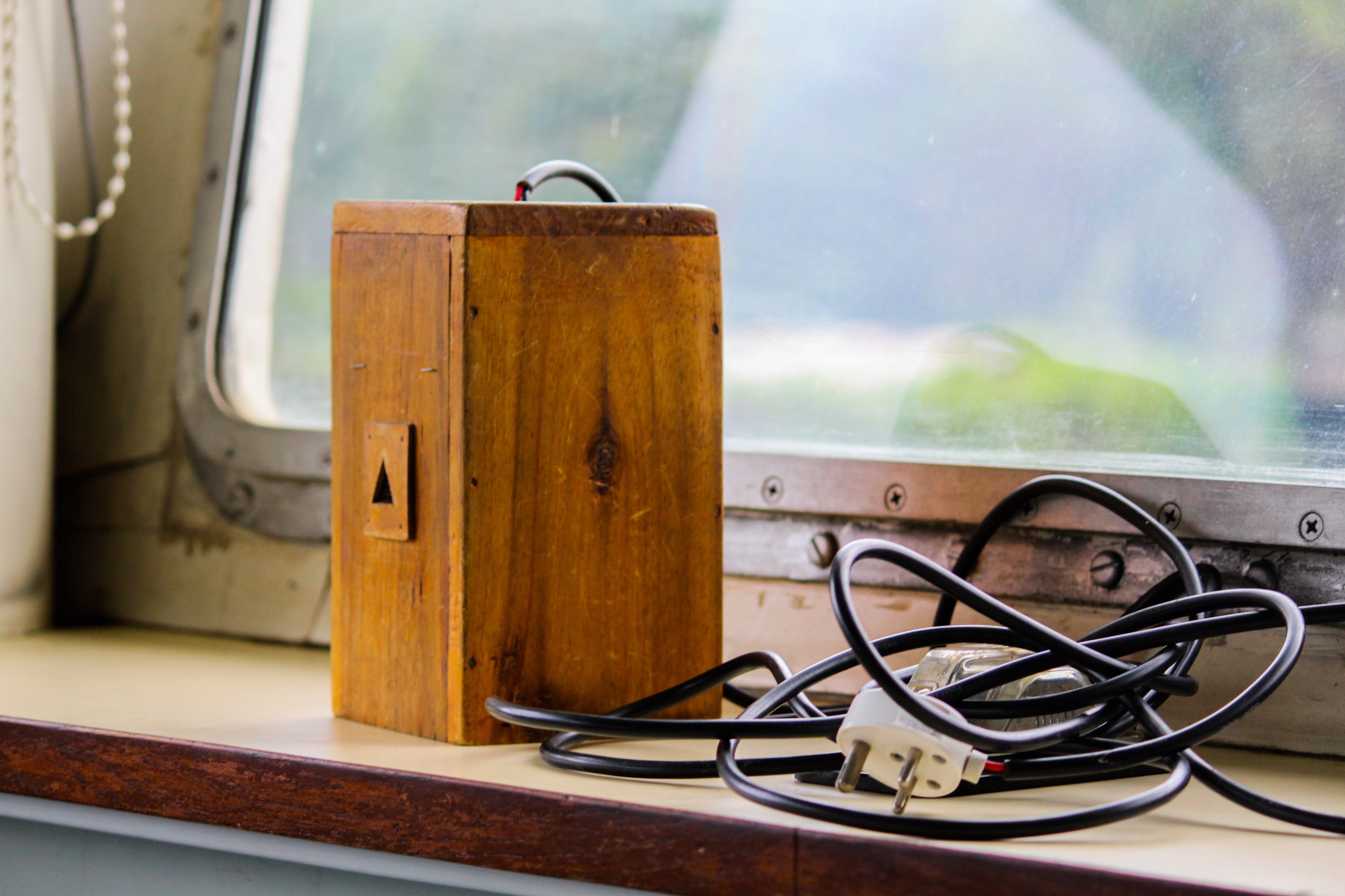 morse code, @, suitcase, mishra, 5K, communication, nature, water, wood - material, day, metal, morse, no people, table, navy, code, travel, 54, window, HD Wallpaper
