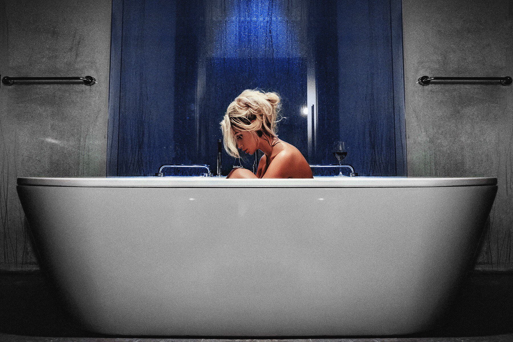 women, 720P, blonde, Aleksey Trifonov, bathtub, sitting, HD Wallpaper