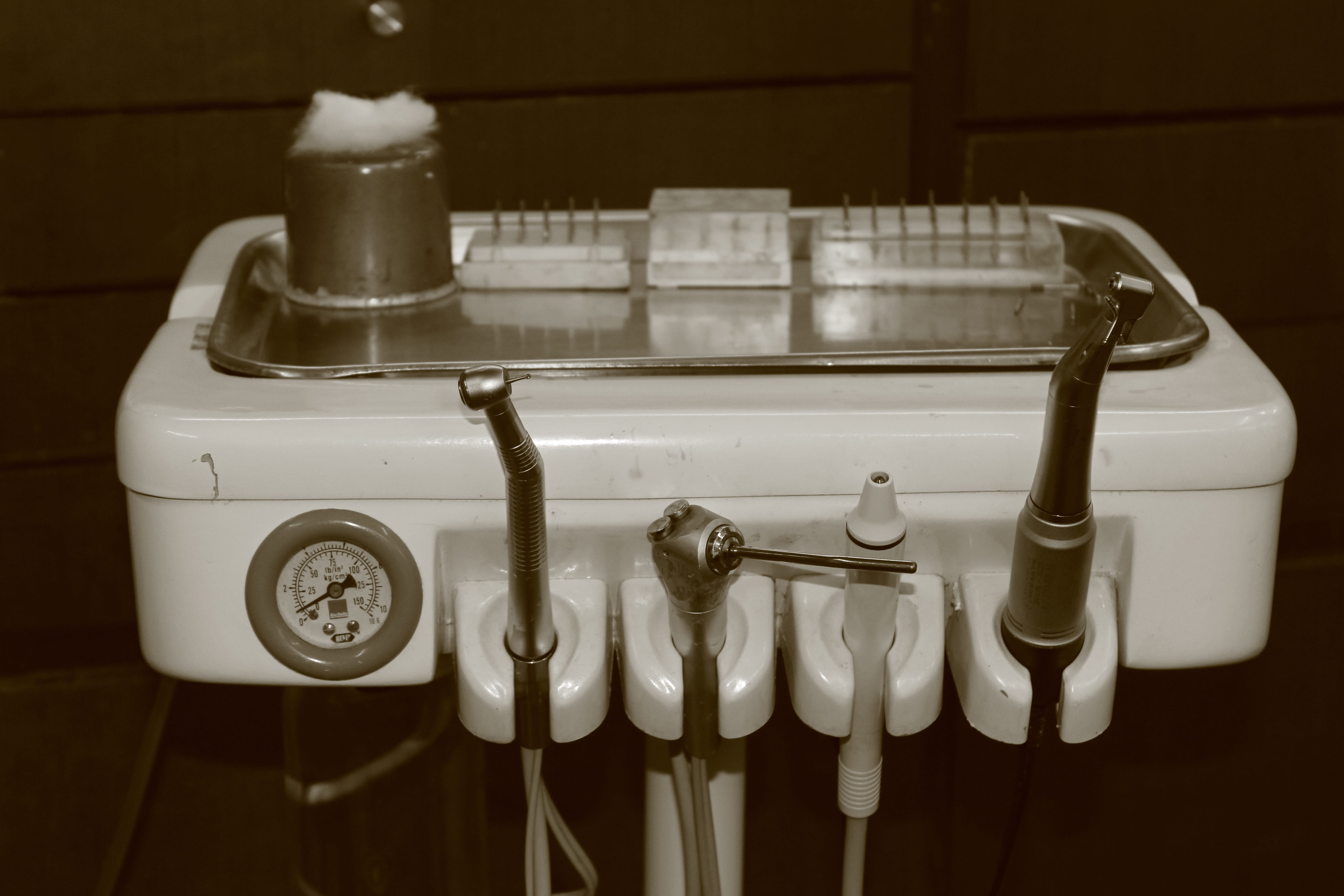 Clinic, Equipment, indoors, container, metal, still life, bathroom, wall - building feature, Dental Chair, kitchen, no people, healthcare, dentist office, HD Wallpaper