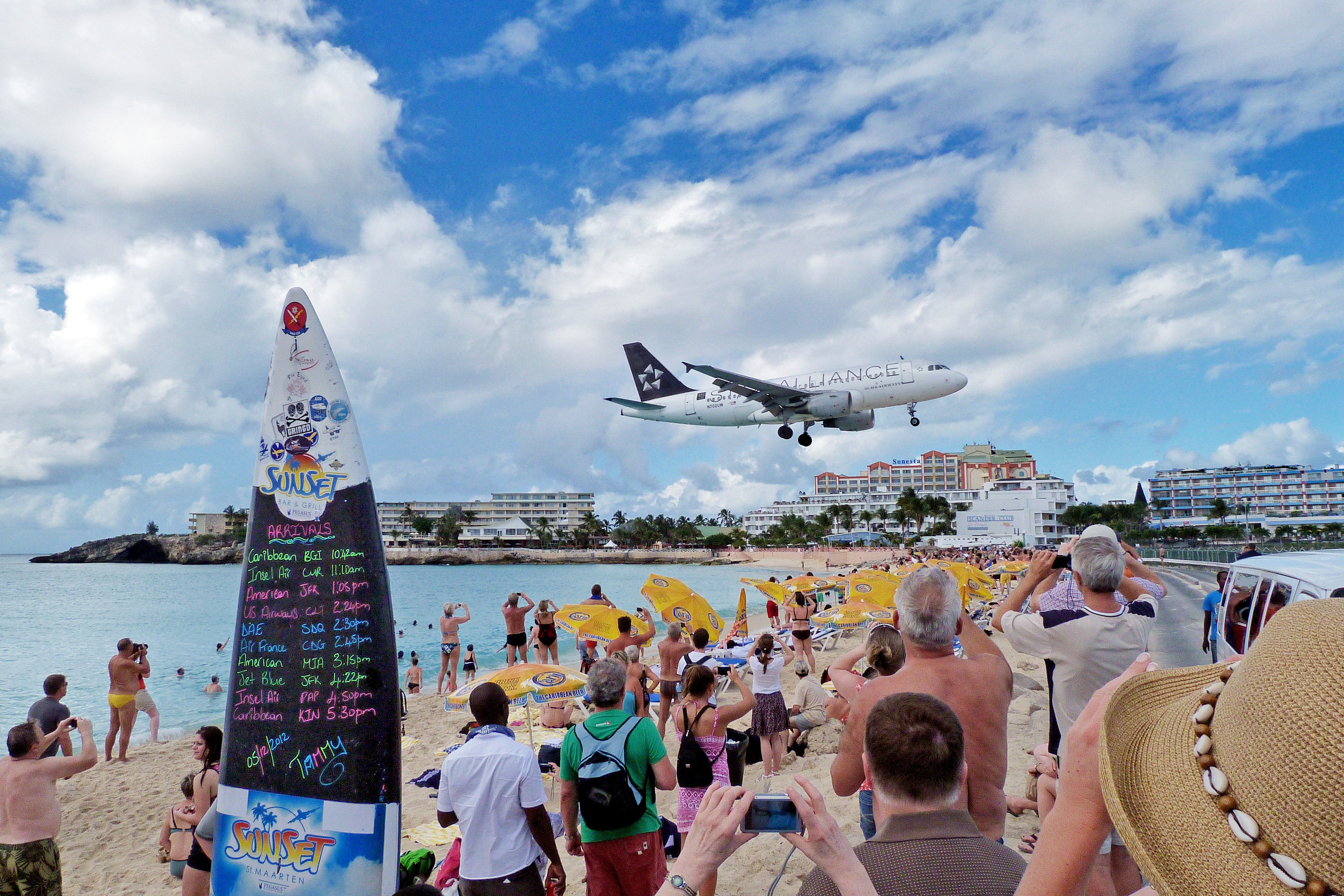 large group of people, sky, airplane, flying, travel, beach, sea, mode of transportation, maarten sant, black, adult, day, women, real people, plane, men, HD Wallpaper