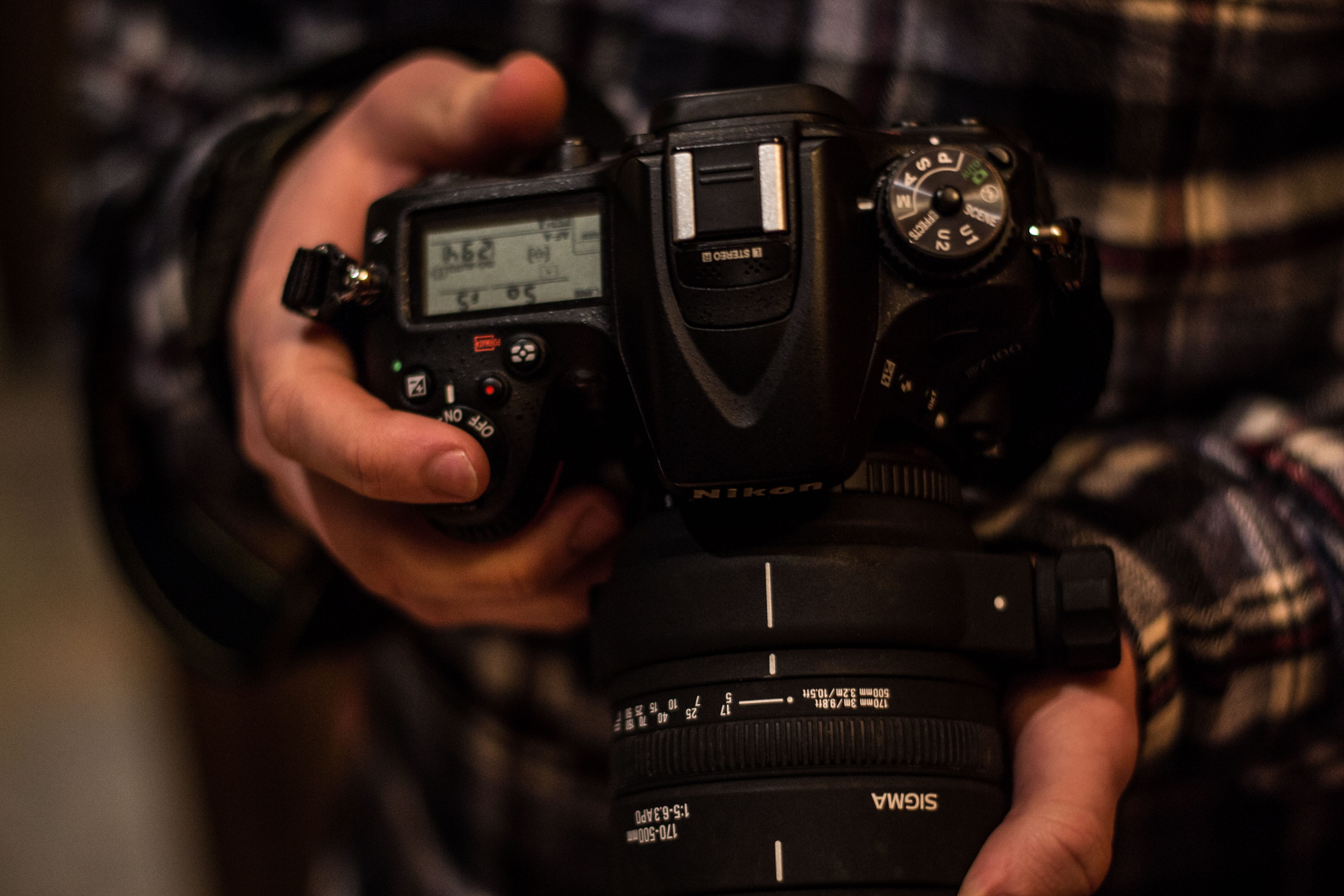 hand, 4K, holding, one Person, slr camera, photography Themes, professional Occupation, old-fashioned, camera operator, occupation, people, photographer, HD Wallpaper