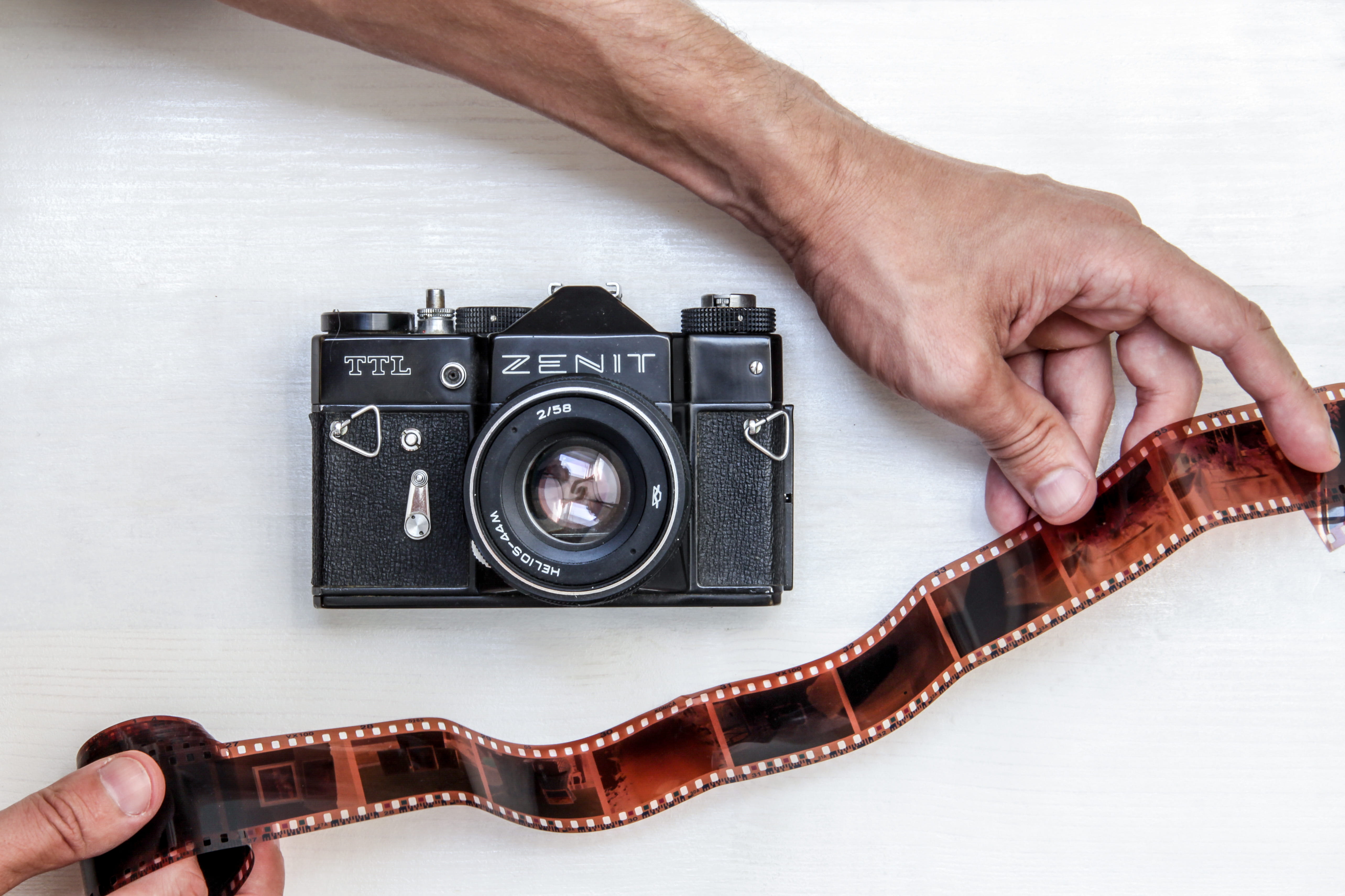 adults only, one Person, photo, photographer, activity, flat, only men, camera - Photographic Equipment, photo negative, men, body part, beside, retro Styled, HD Wallpaper