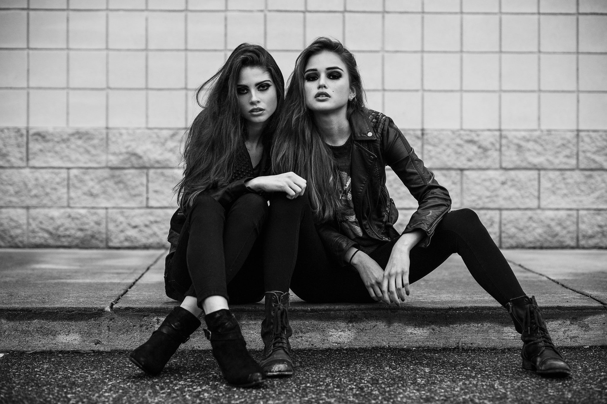 people, fashion, leisure activity, teenager, front view, long hair, full length, 1080P, monochrome, casual clothing, eyeliner, bonding, leather, young adult, HD Wallpaper